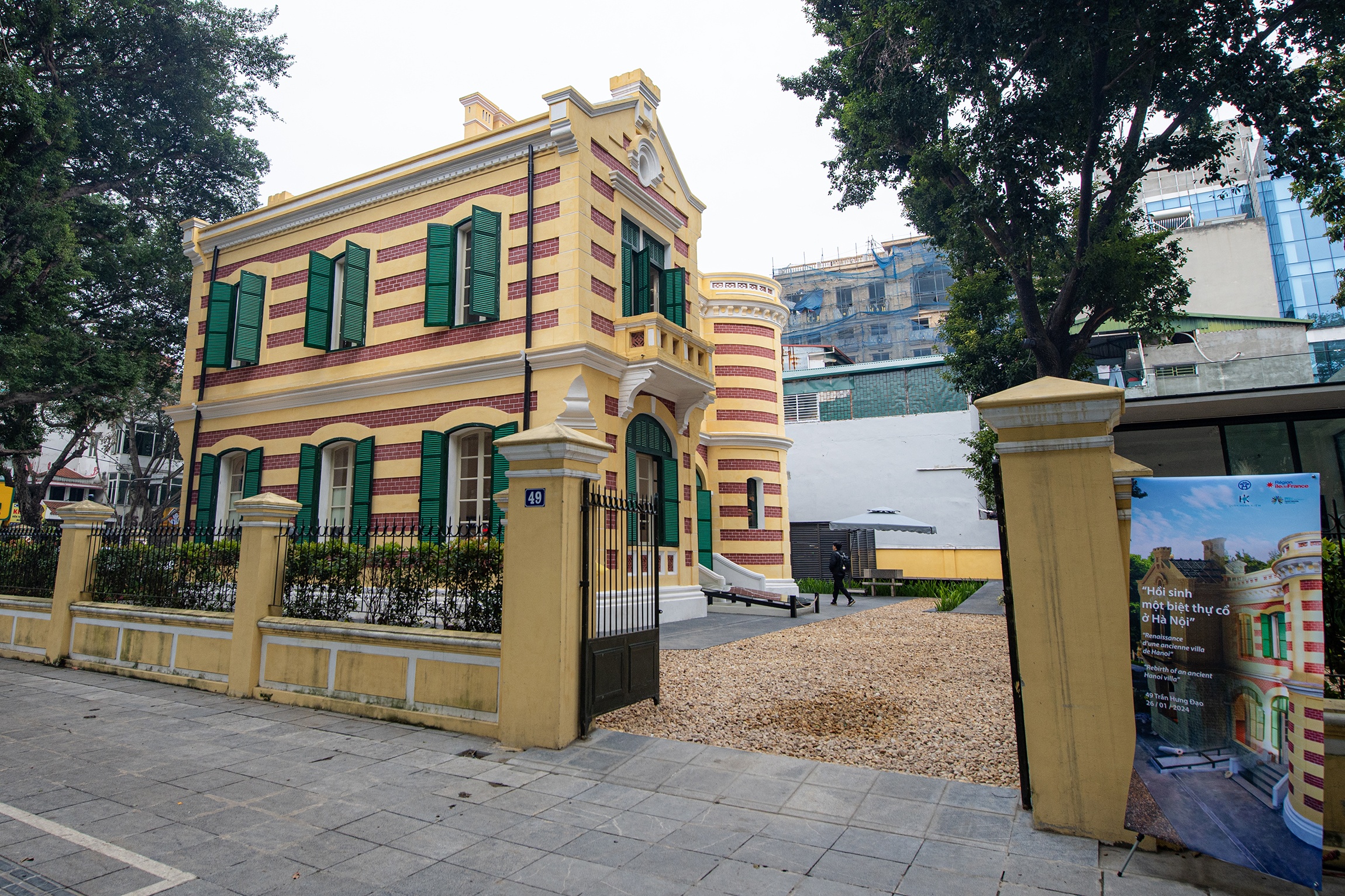 Biet thu Phap co anh 4