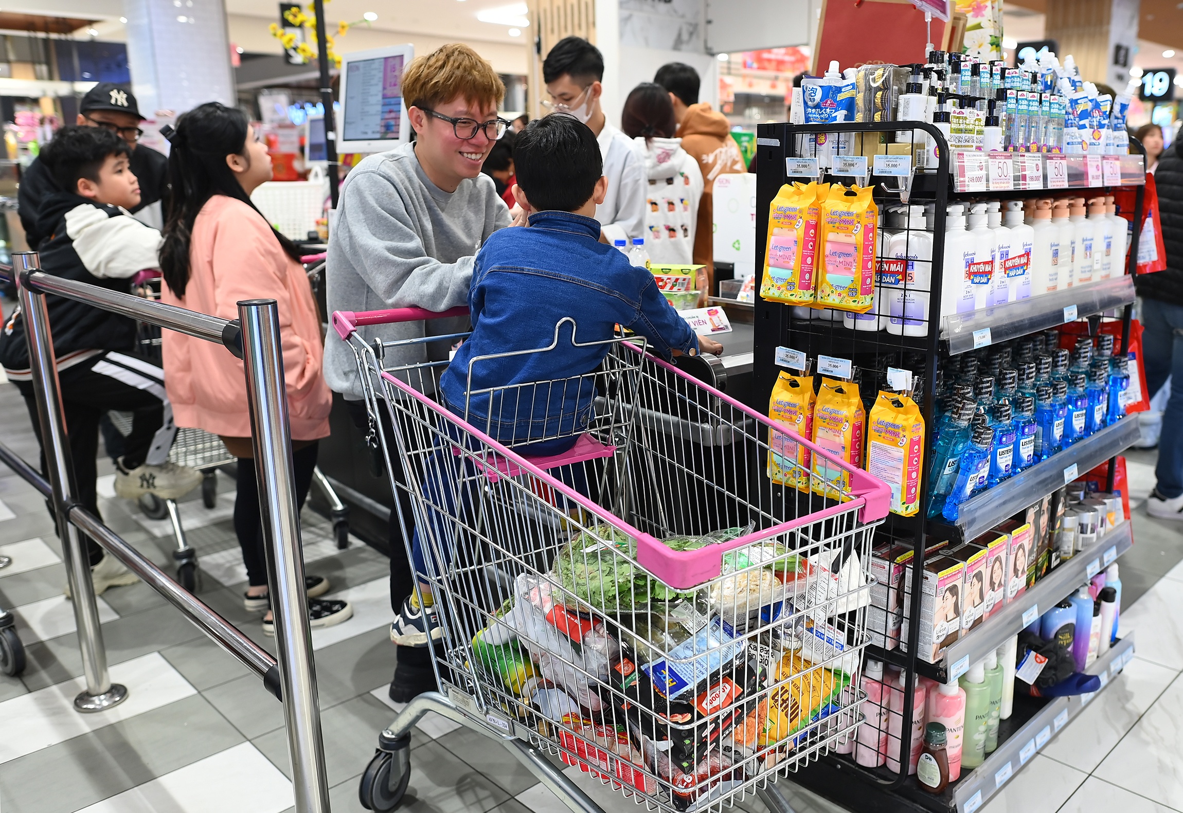 Mua sam dip Tet anh 11