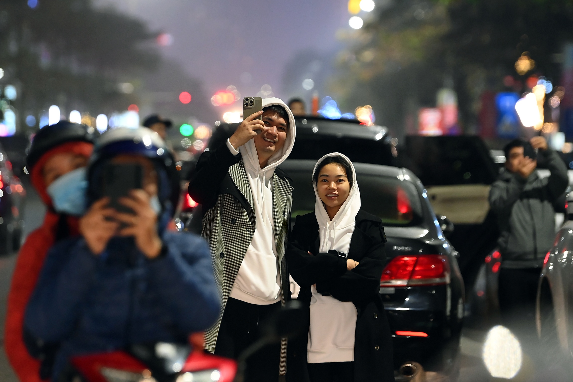 Drone trinh dien anh sang anh 13