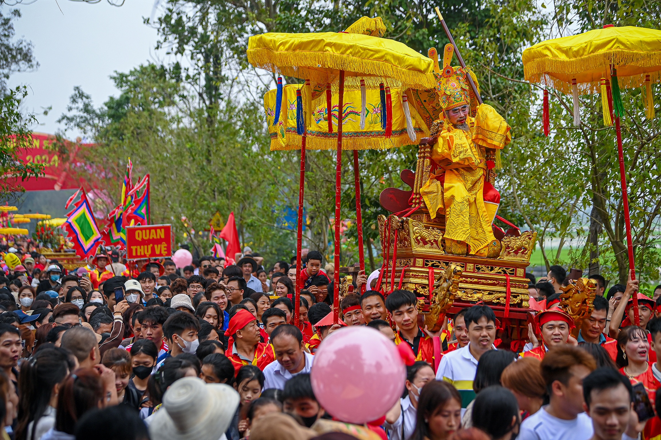 Ruoc vua song den Sai anh 1