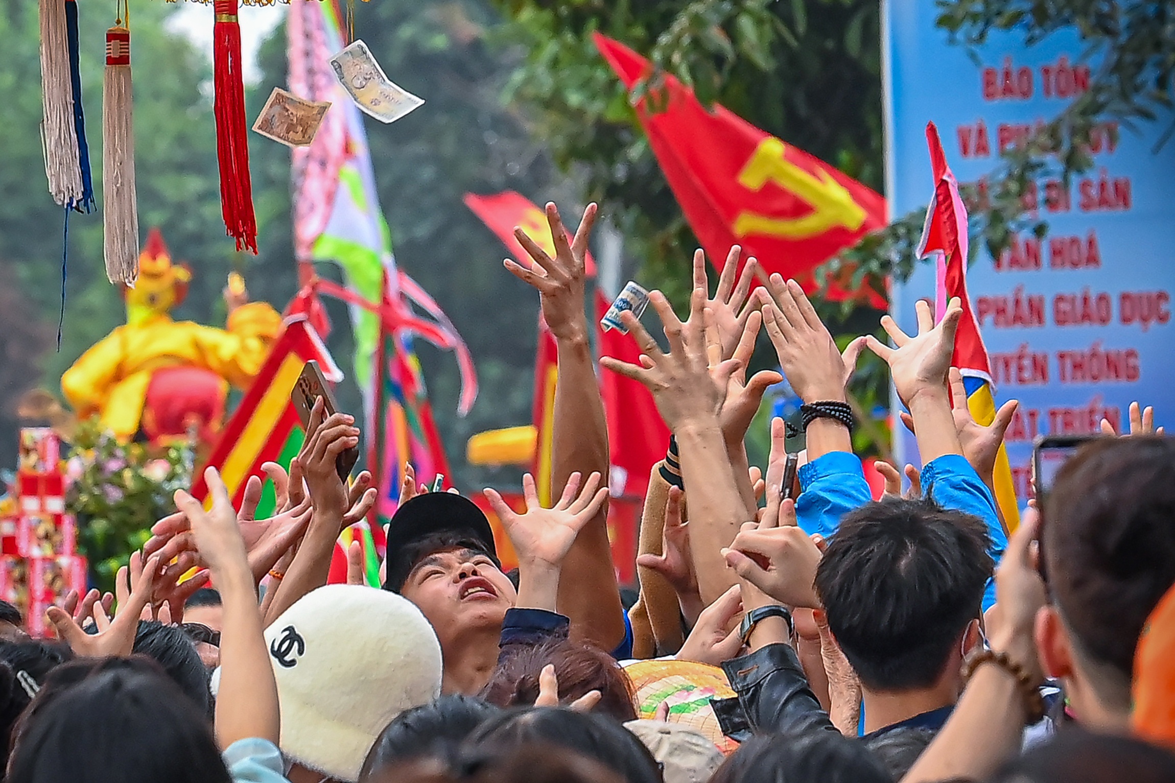 Ruoc vua song den Sai anh 9