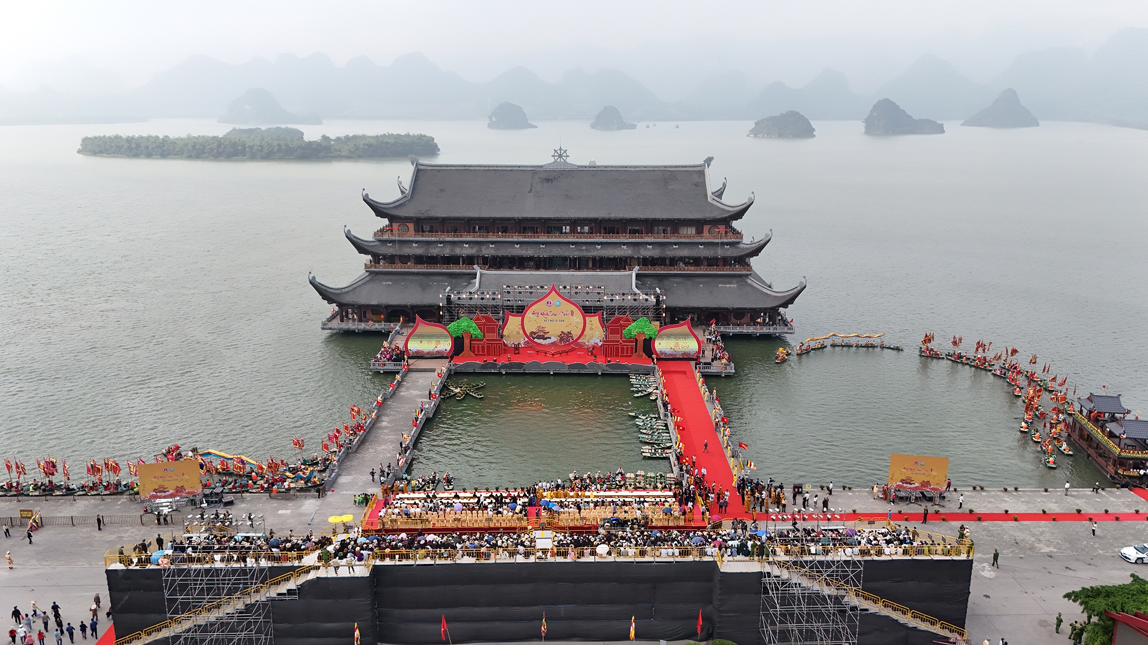 Le hoi chua Tam Chuc anh 2