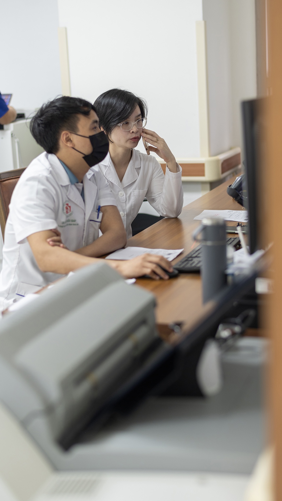 Bac si khoa dot quy anh 10