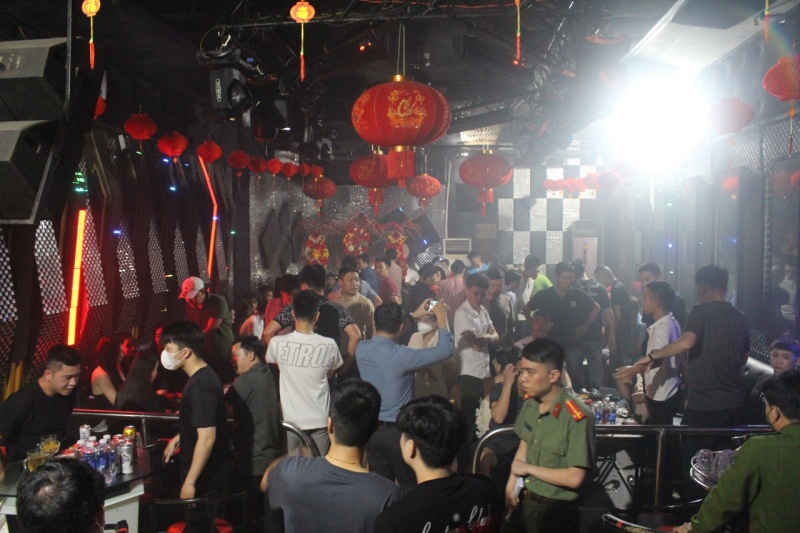 Bar Angel Club,  Quan Bar Angel Club anh 1
