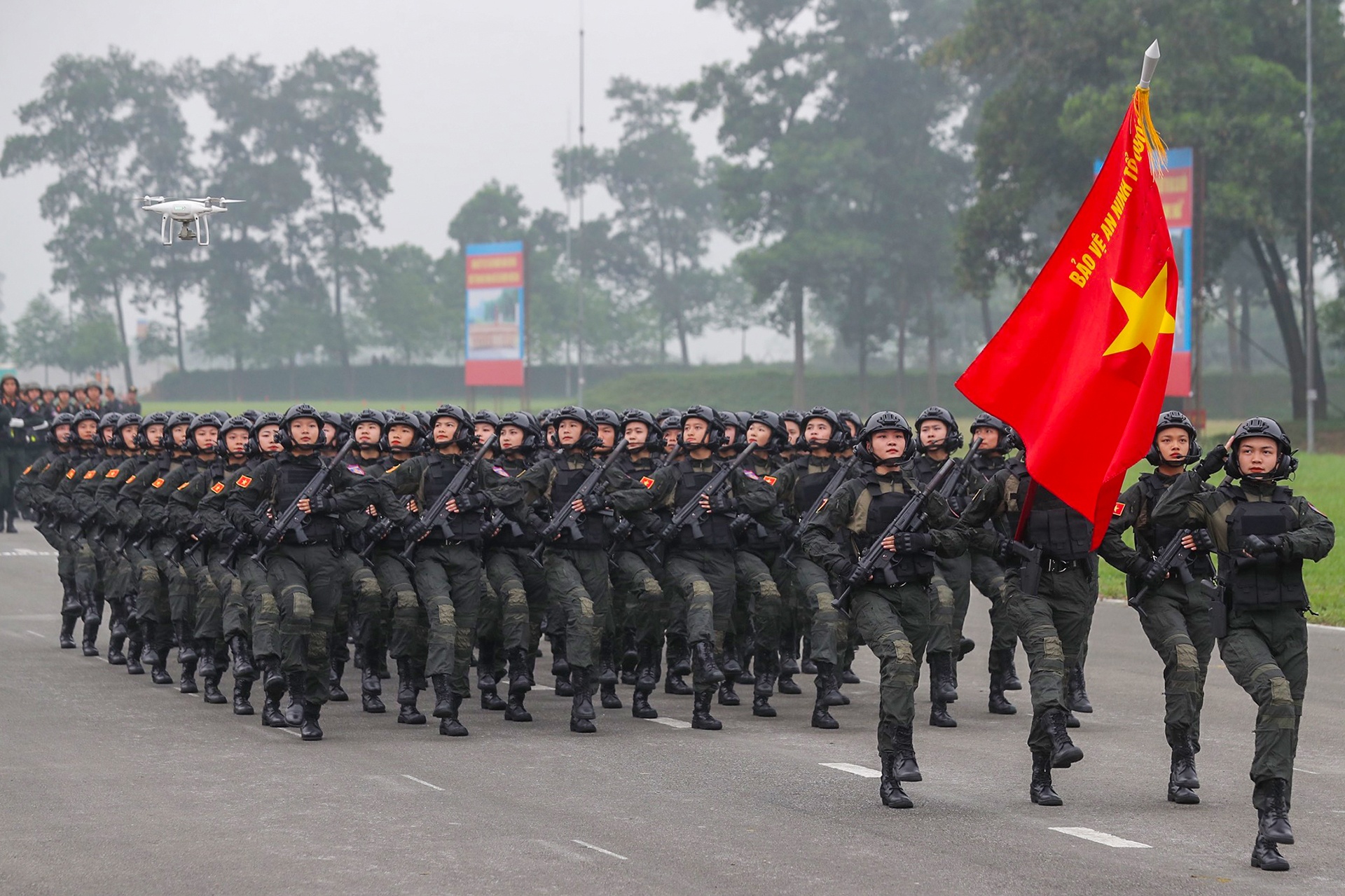 Dieu binh Dien Bien Phu anh 10