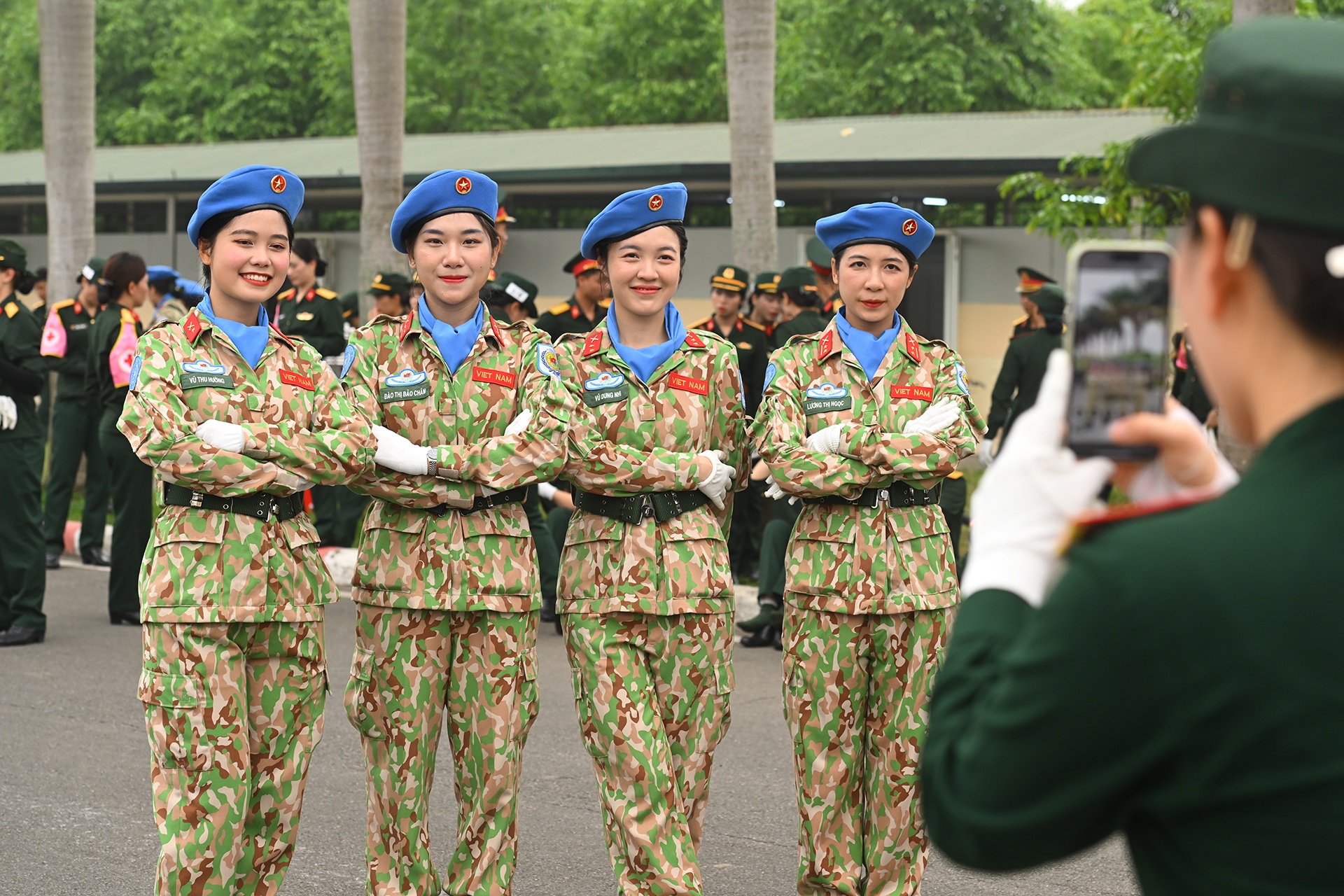 Dieu binh Dien Bien Phu anh 13