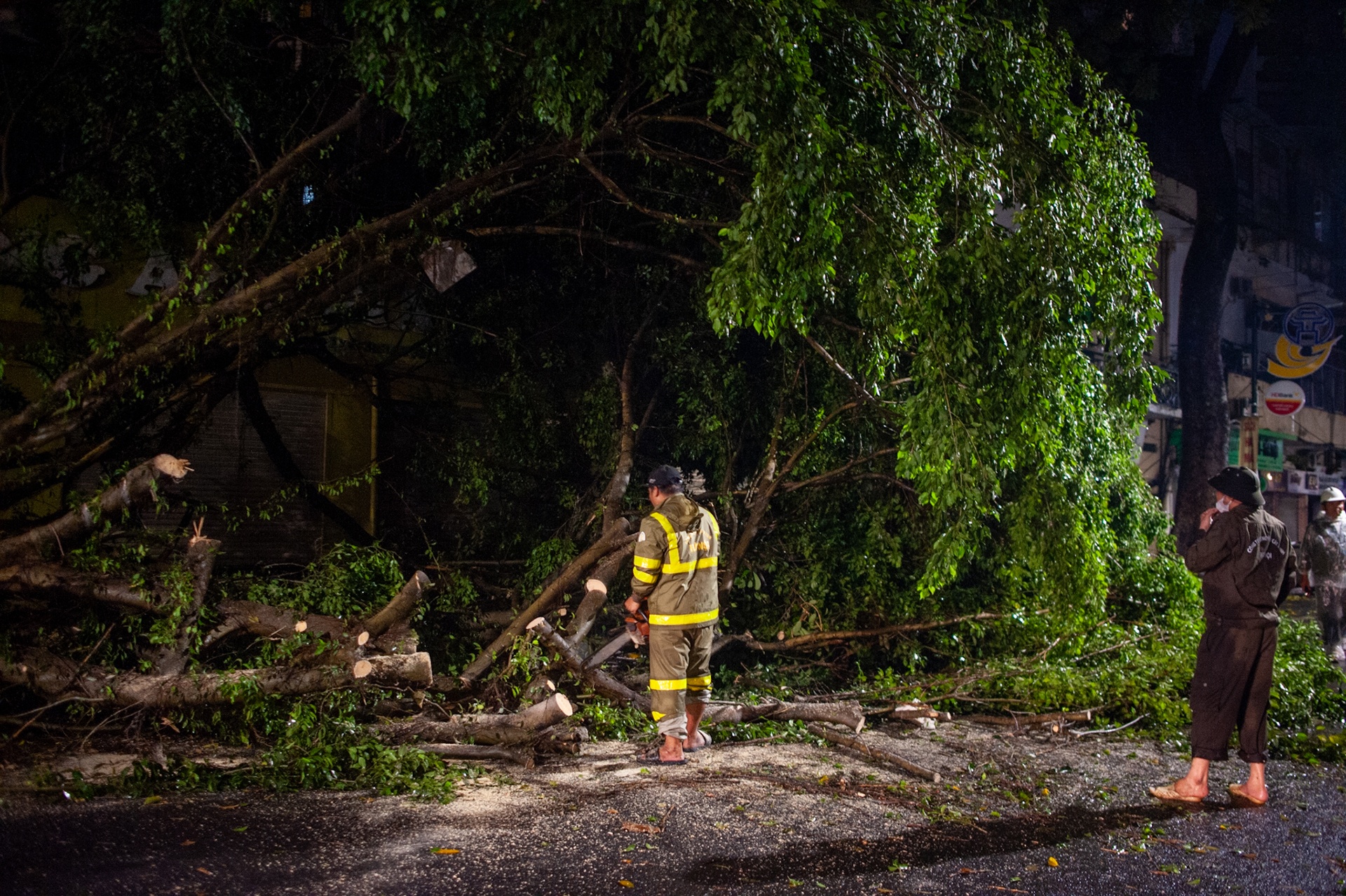 Mua giong o Ha Noi anh 7