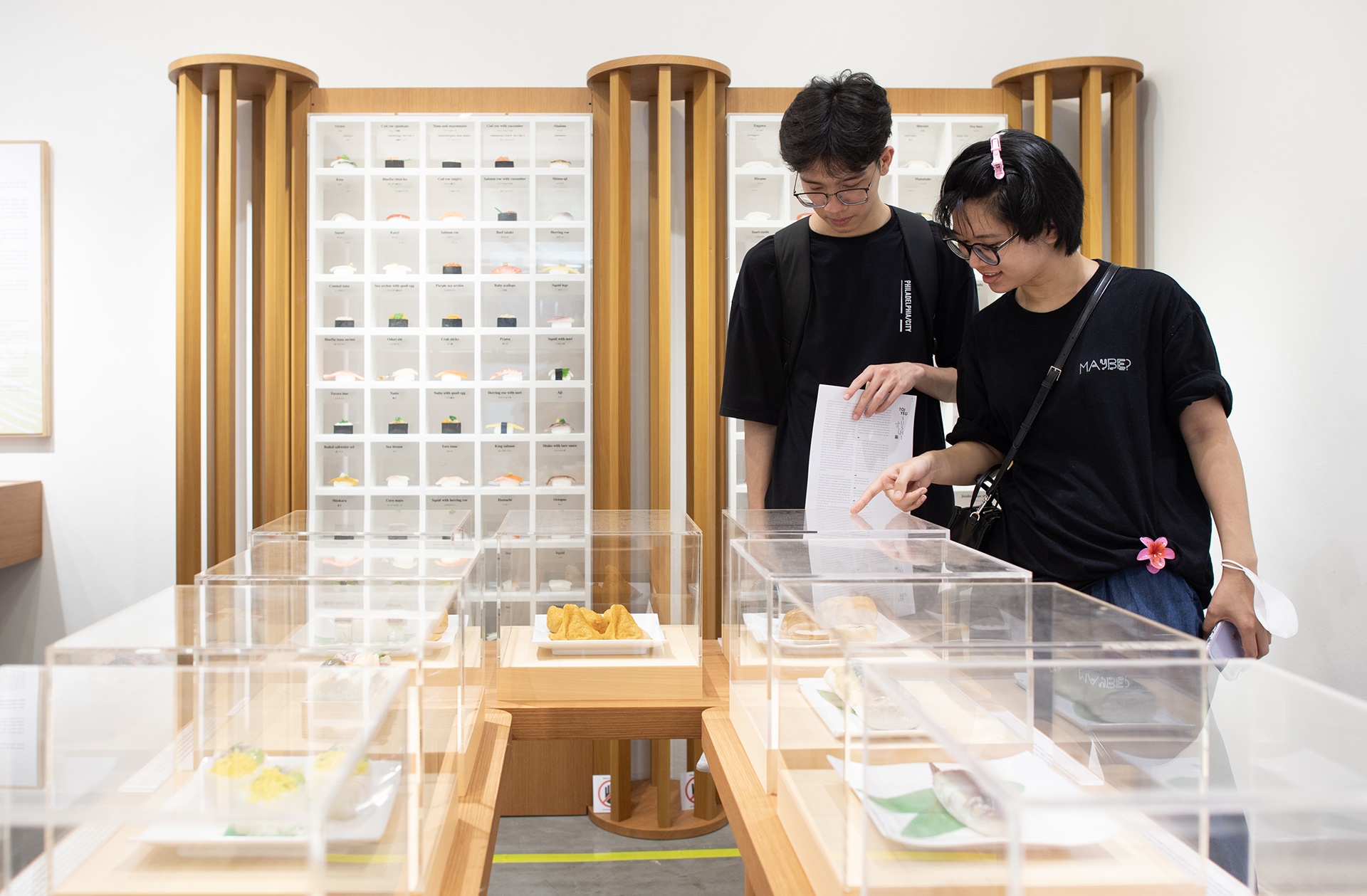 Trien lam sushi anh 1