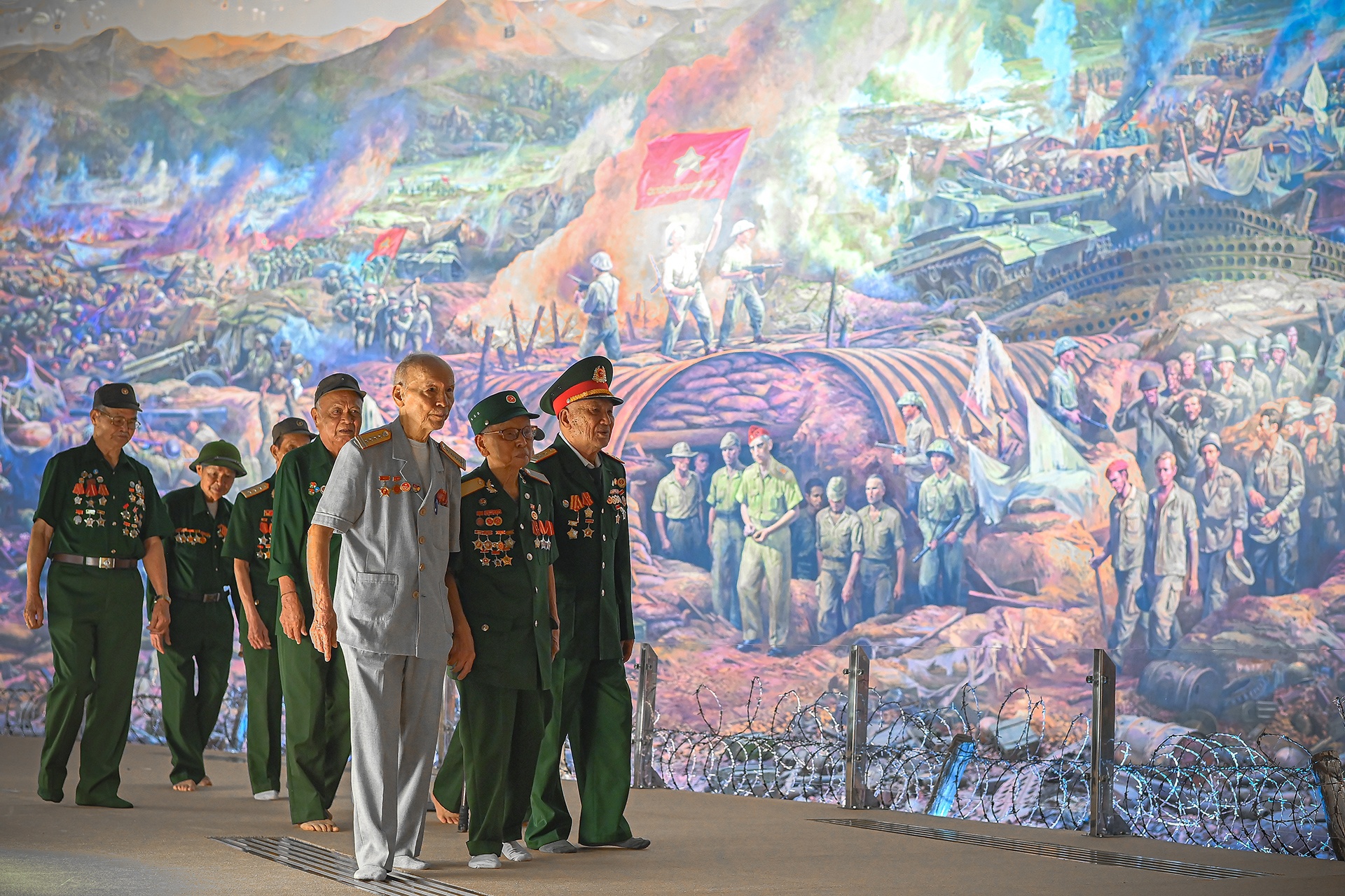 Dien Bien Phu - noi qua khu hao hung khong bao gio bi lang quen hinh anh