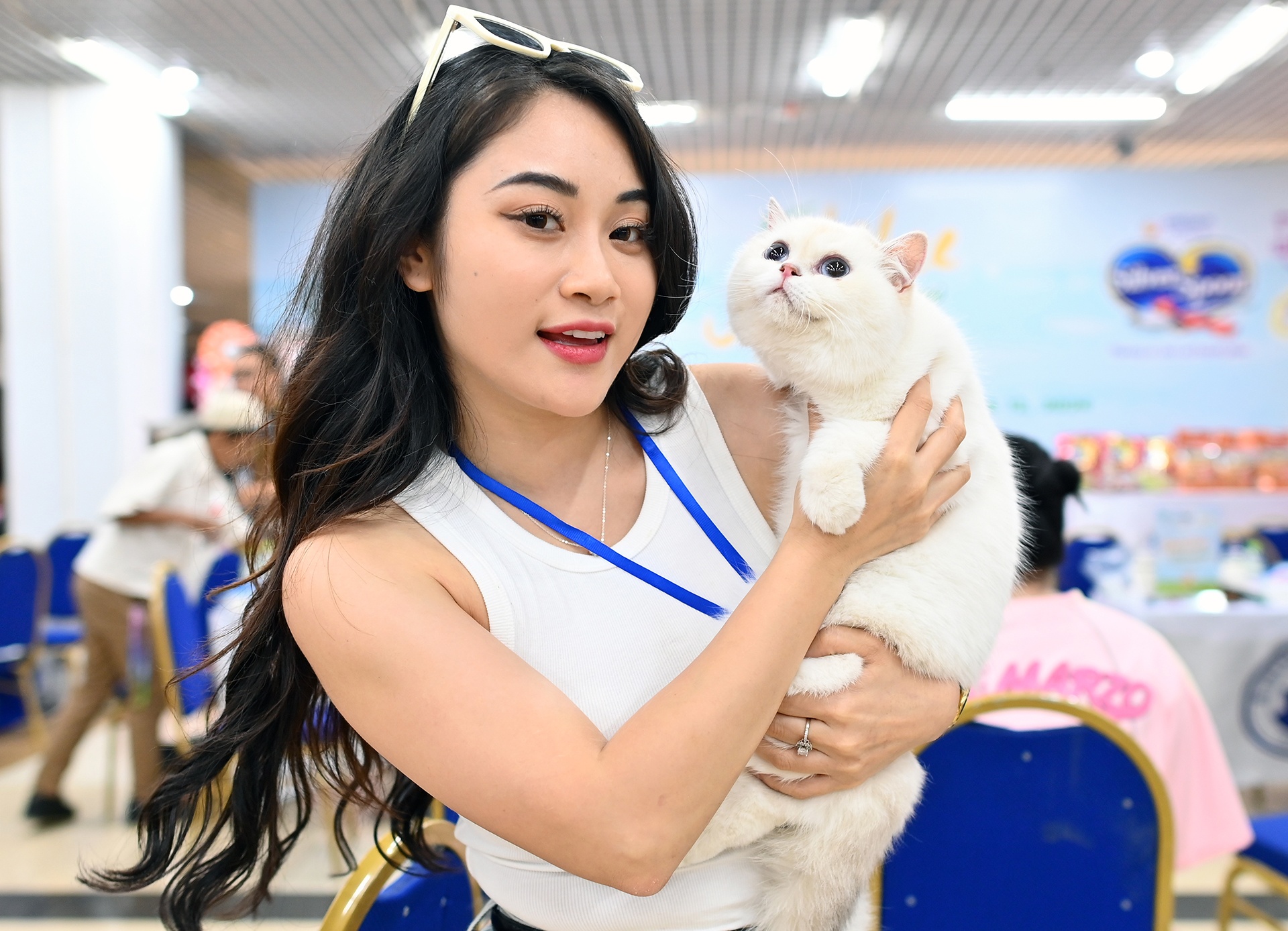 Thi sac dep cho meo anh 9