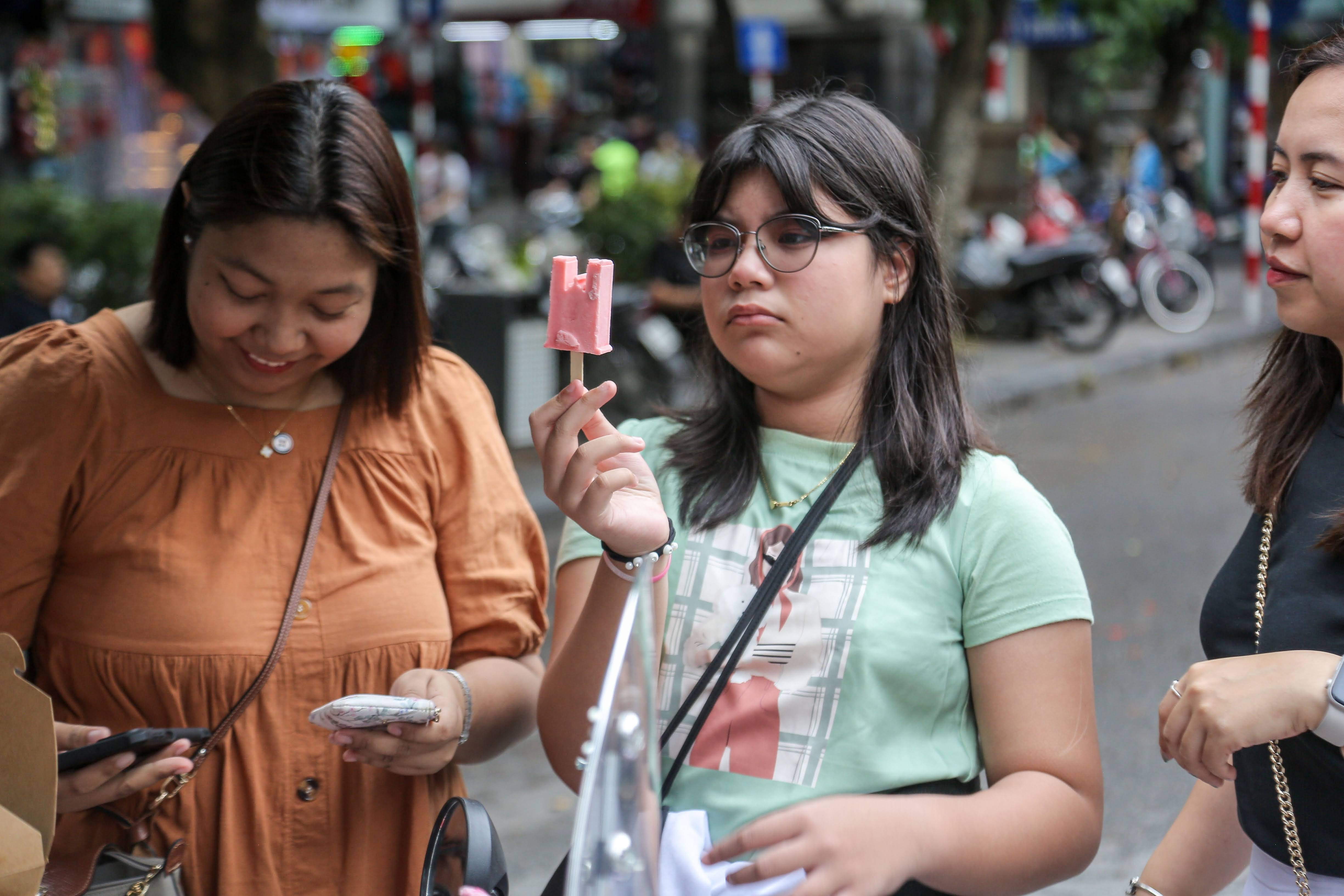 Kem địa danh Hà Nội ảnh 9 Kem dia danh Ha Noi anh 9