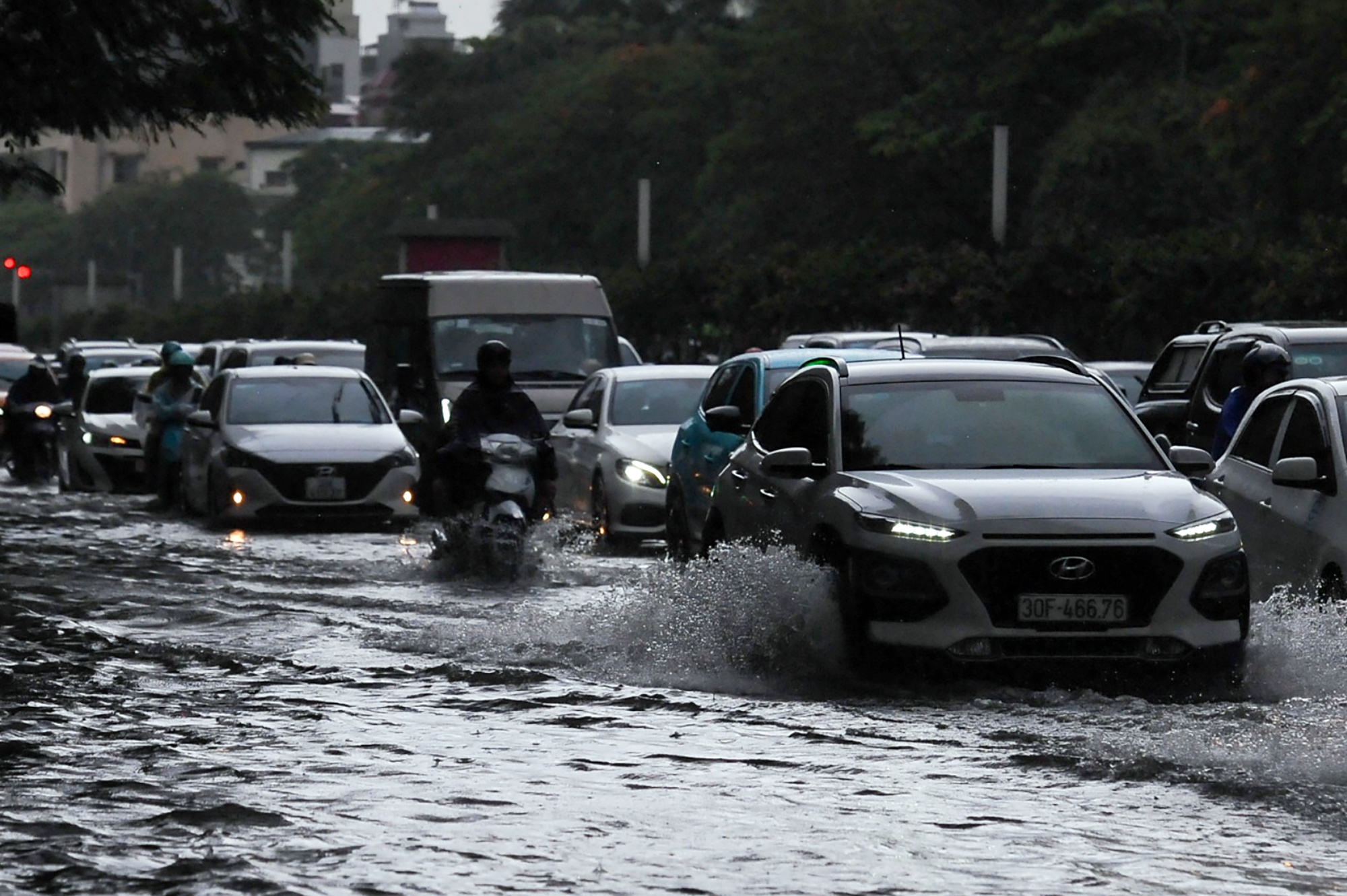 Mua ngap o Ha Noi anh 3