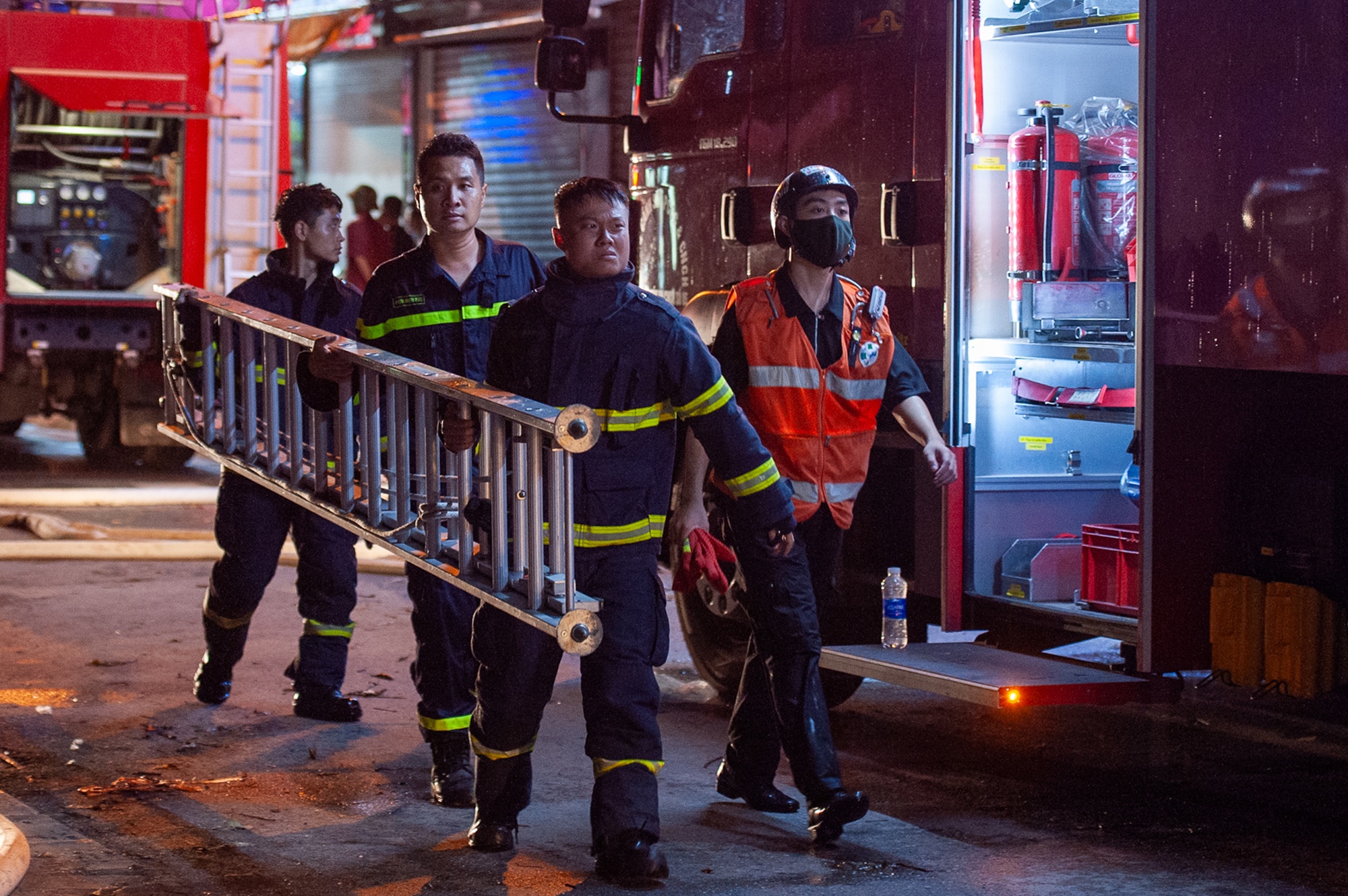 Chay nha o Ha Noi anh 4