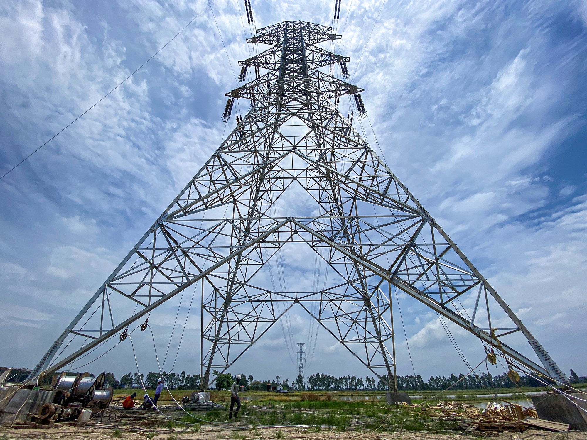 Duong day 500 kV anh 2