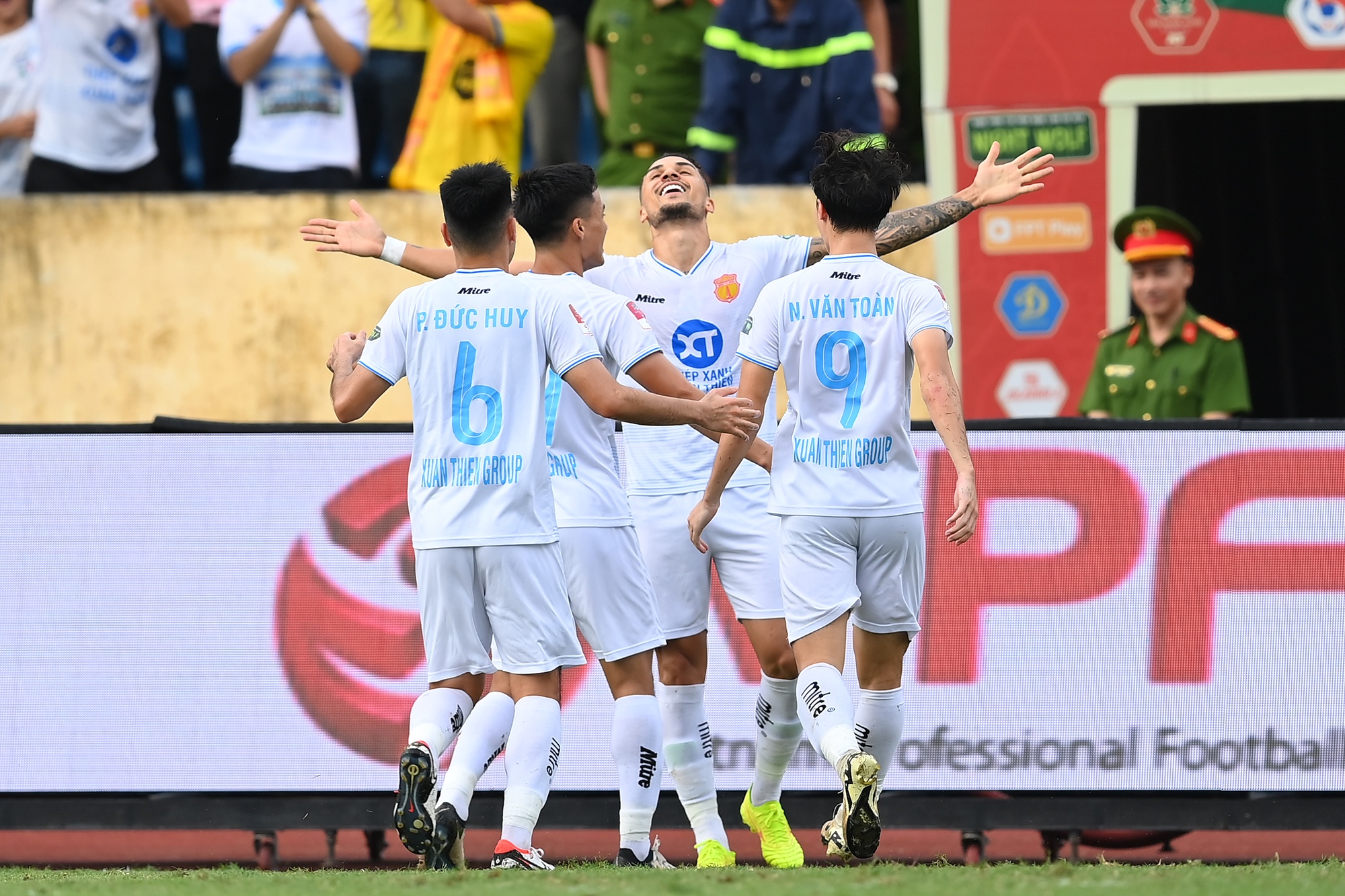 Nam Dinh vo dich VLeague anh 3