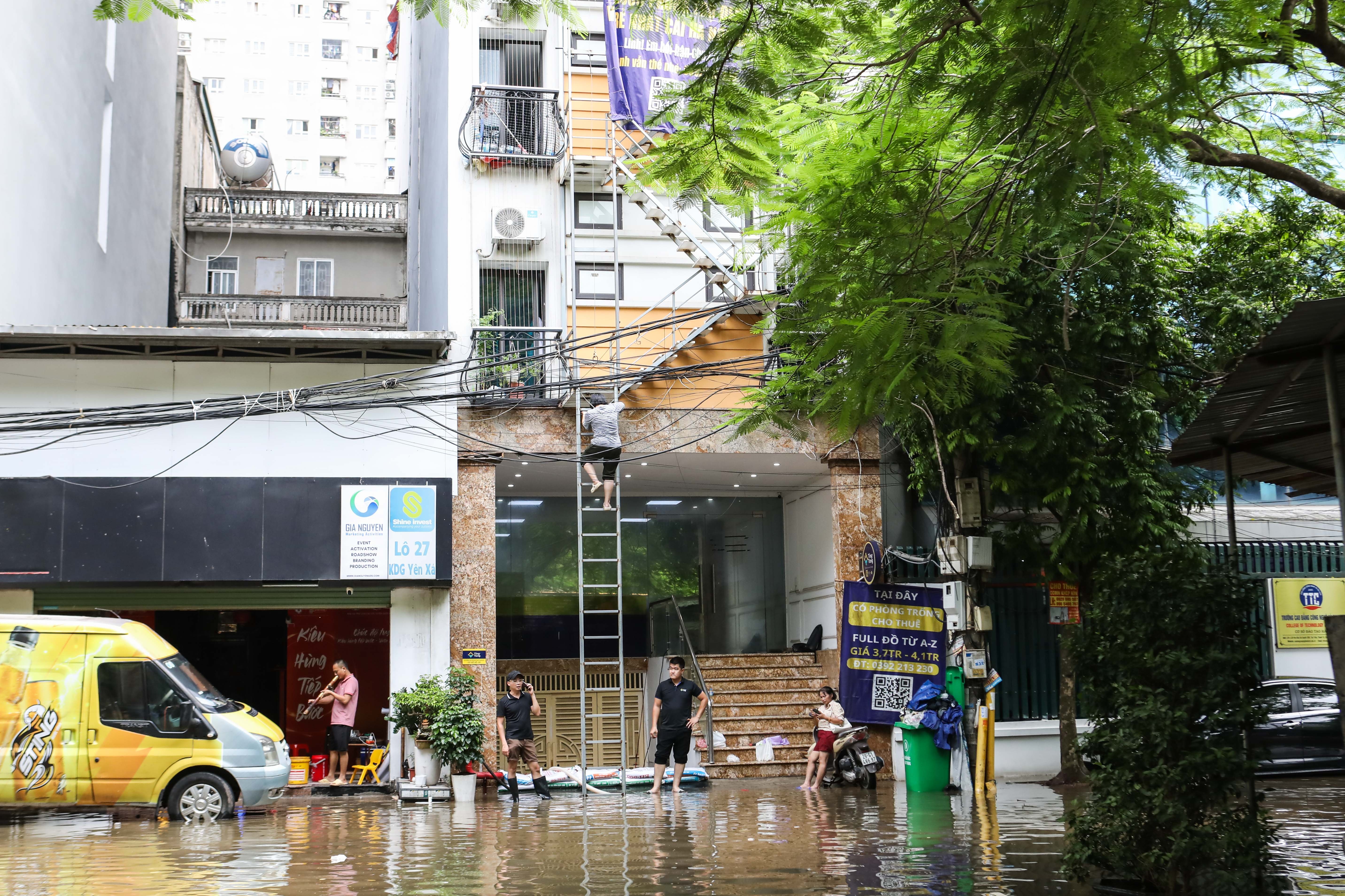 Mưa ngập Hà Nội ảnh 1 Mua ngap Ha Noi anh 1