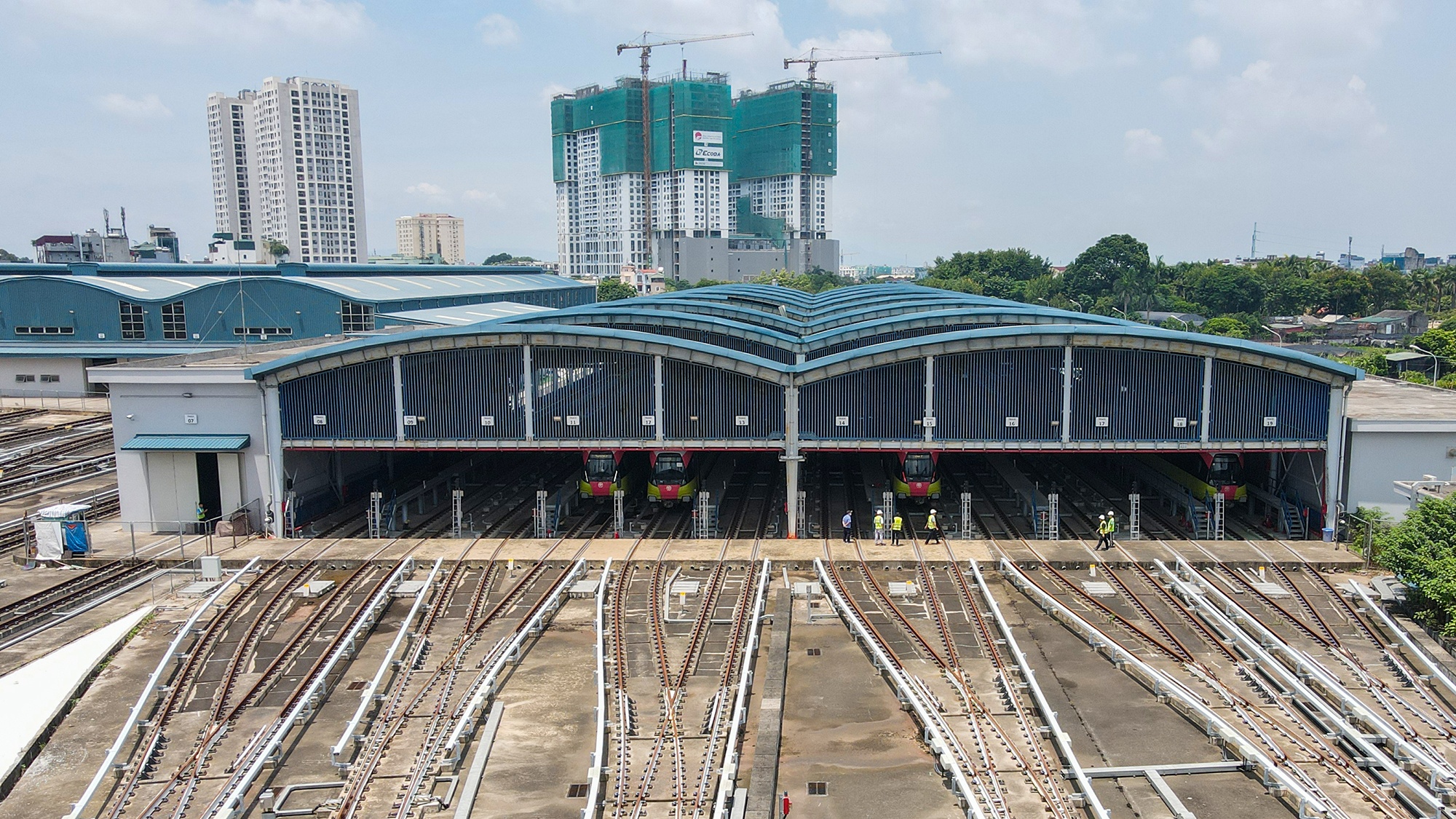 Tau Metro Ha Noi anh 17