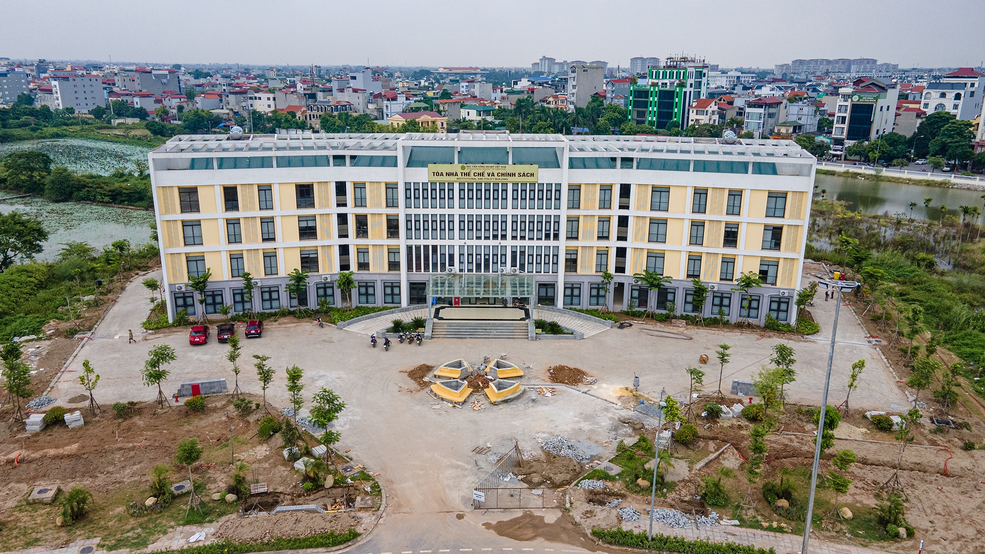 Huyen Gia Lam len quan anh 12