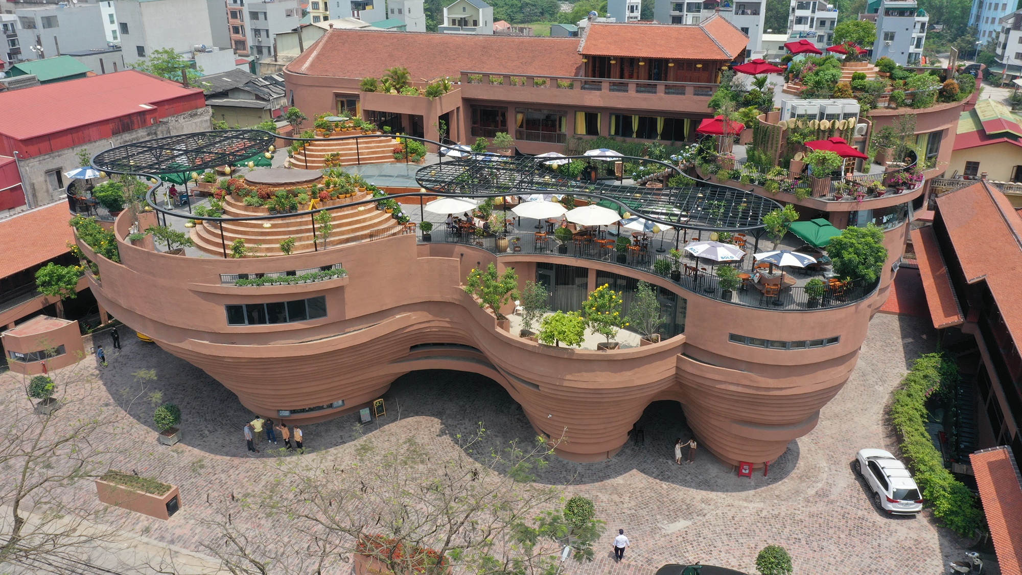 Huyen Gia Lam len quan anh 14