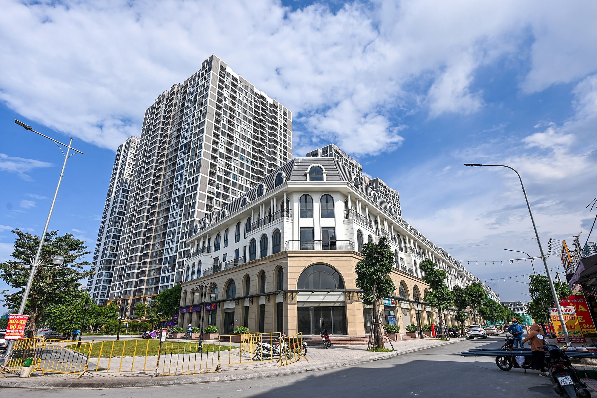 Huyen Gia Lam len quan anh 18