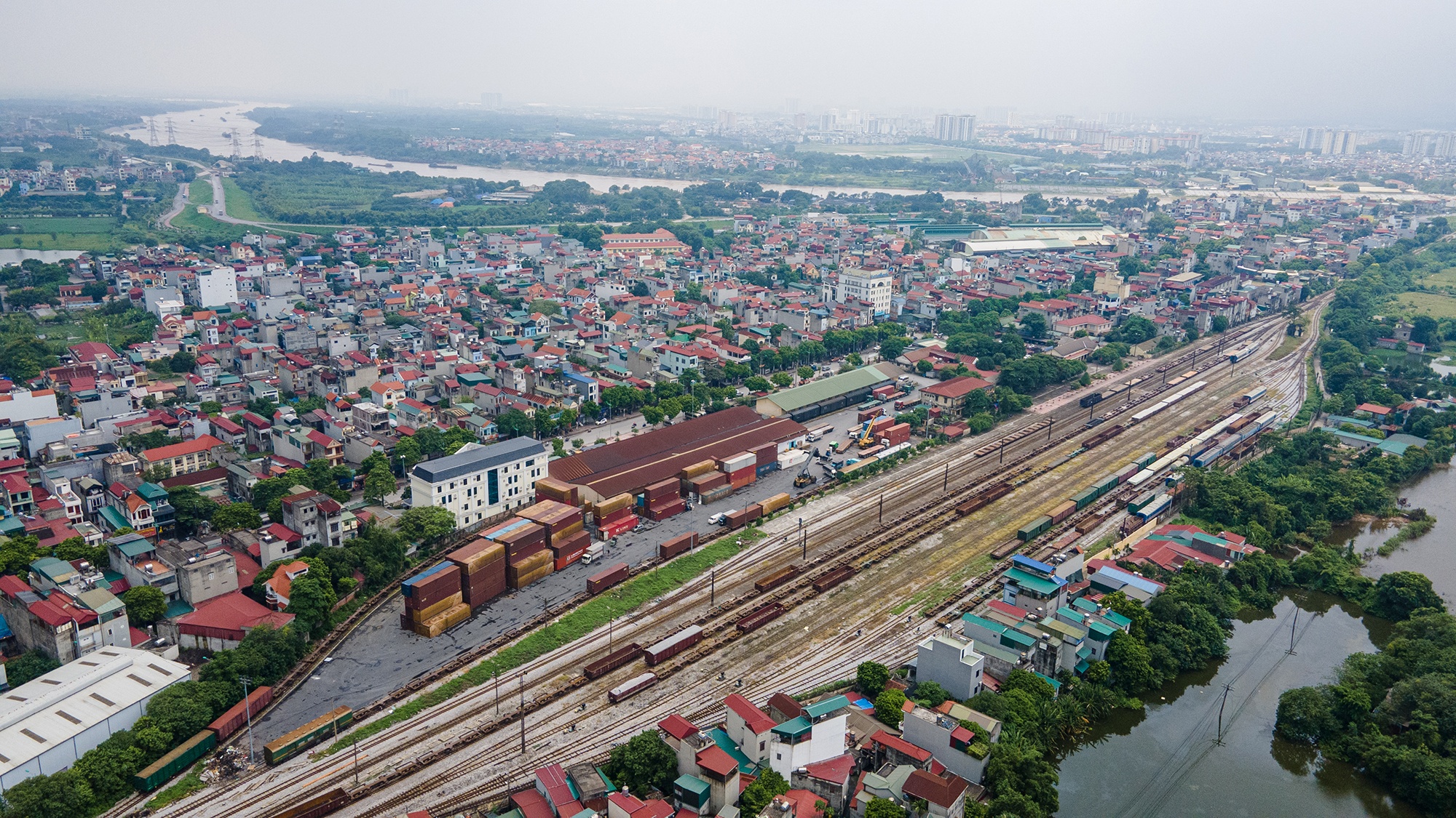 Huyen Gia Lam len quan anh 7