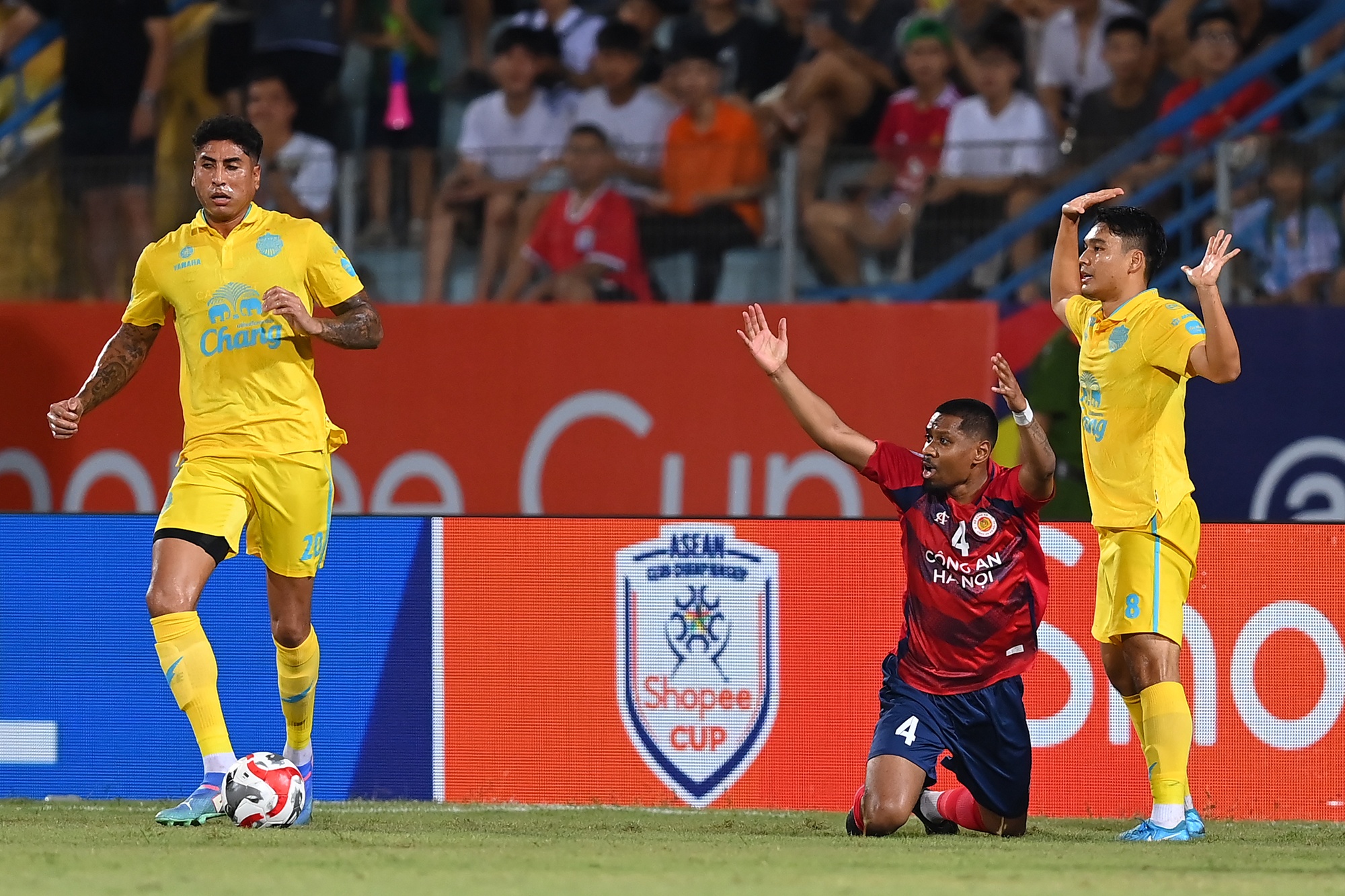 CAHN thang Buriram anh 17