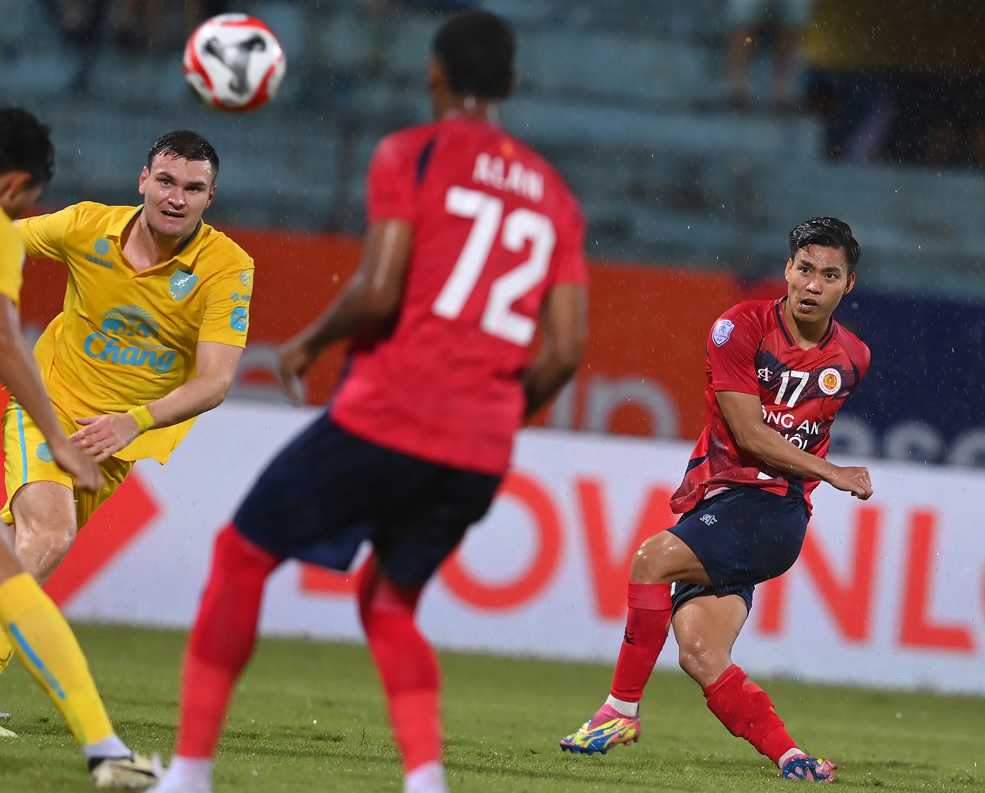 CAHN thang Buriram anh 18