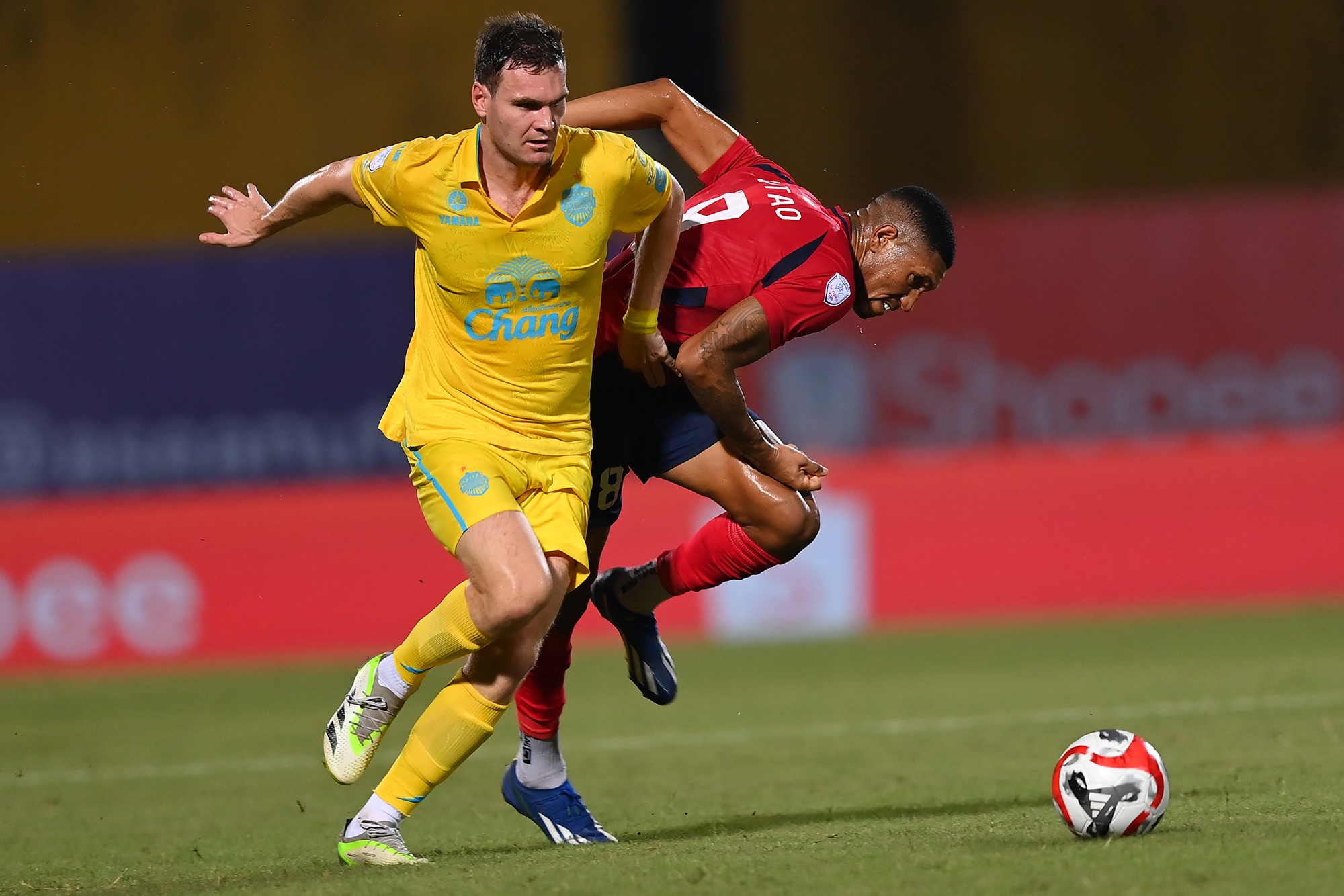 CAHN thang Buriram anh 2