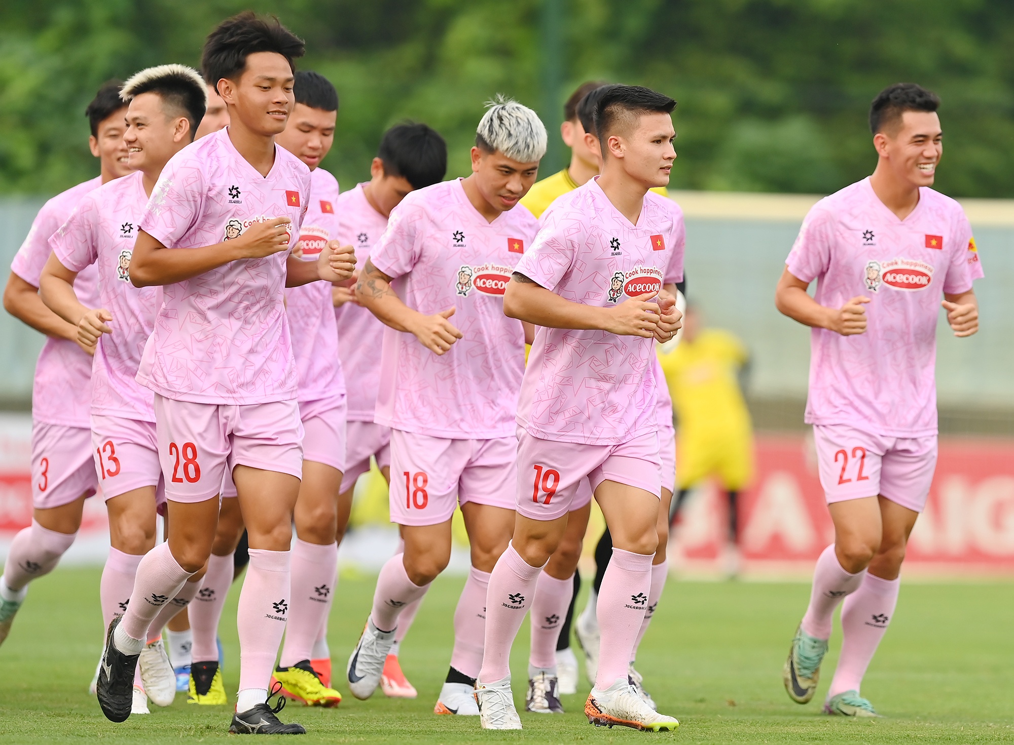 Doi tuyen bong da nam anh 4