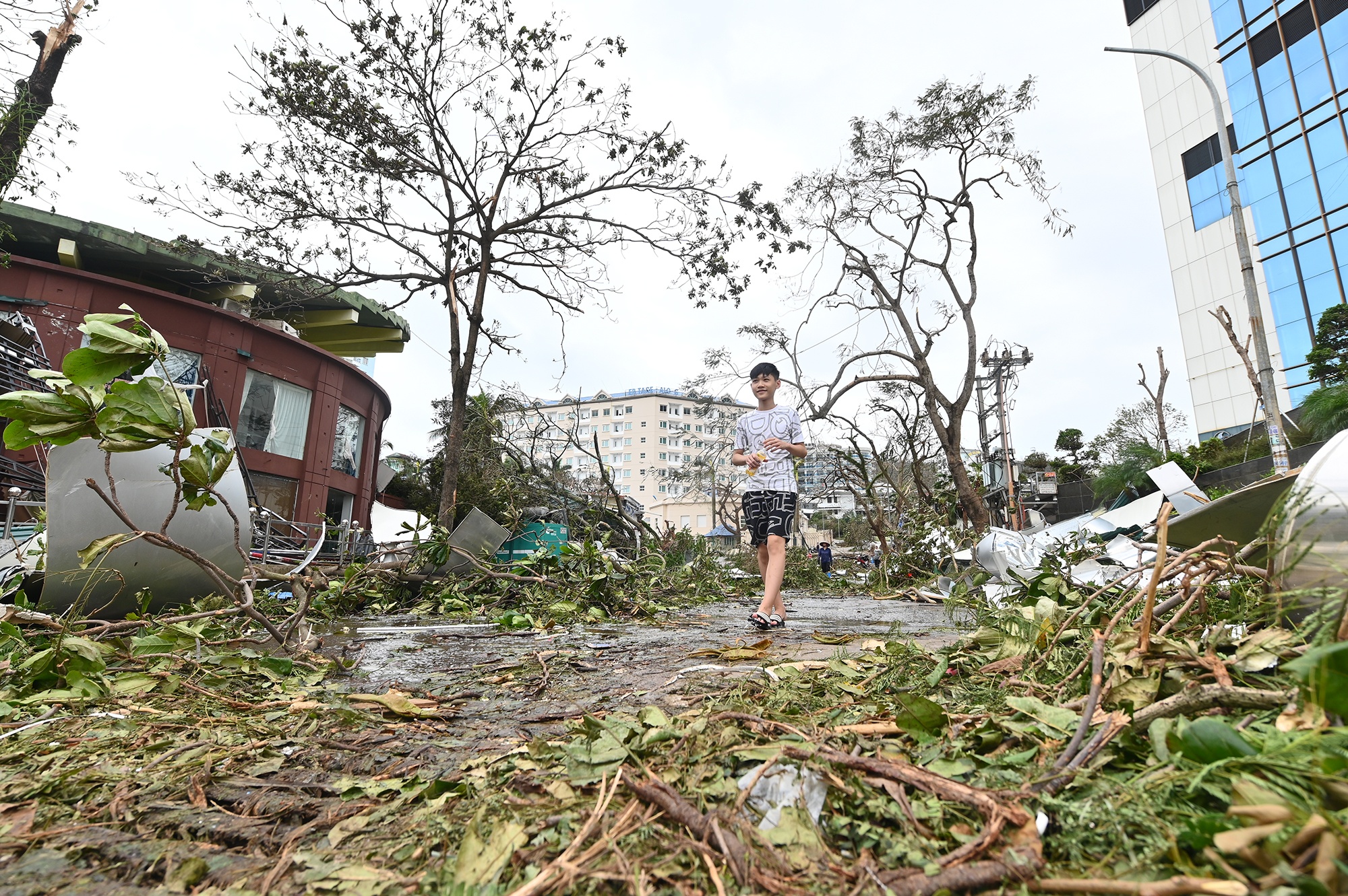 Ha Long sau bao anh 6