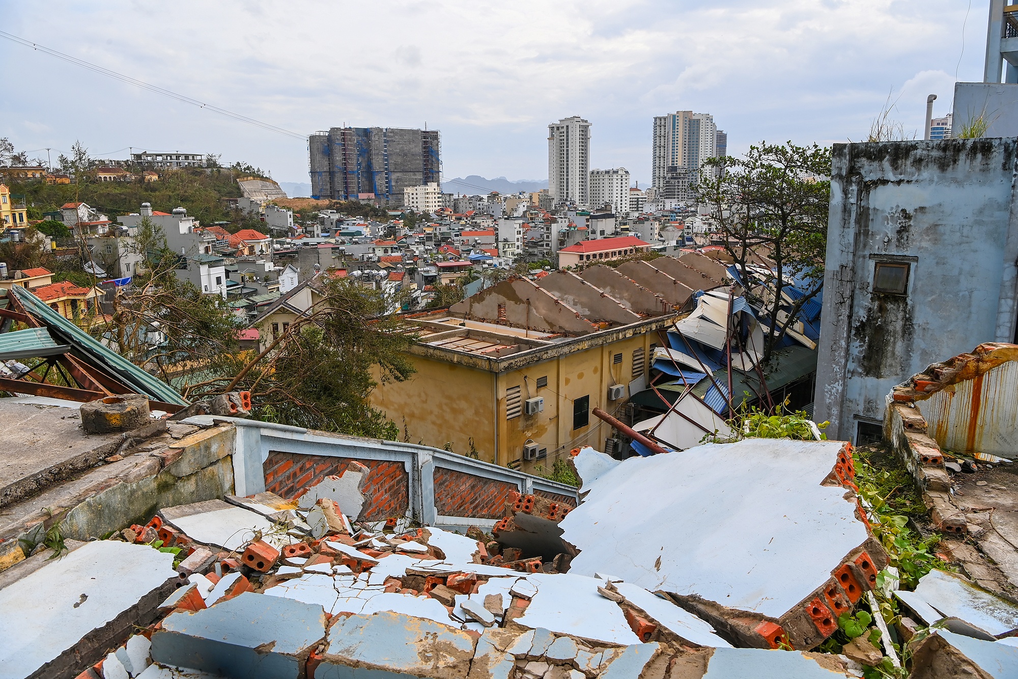 Ha Long sau bao anh 7