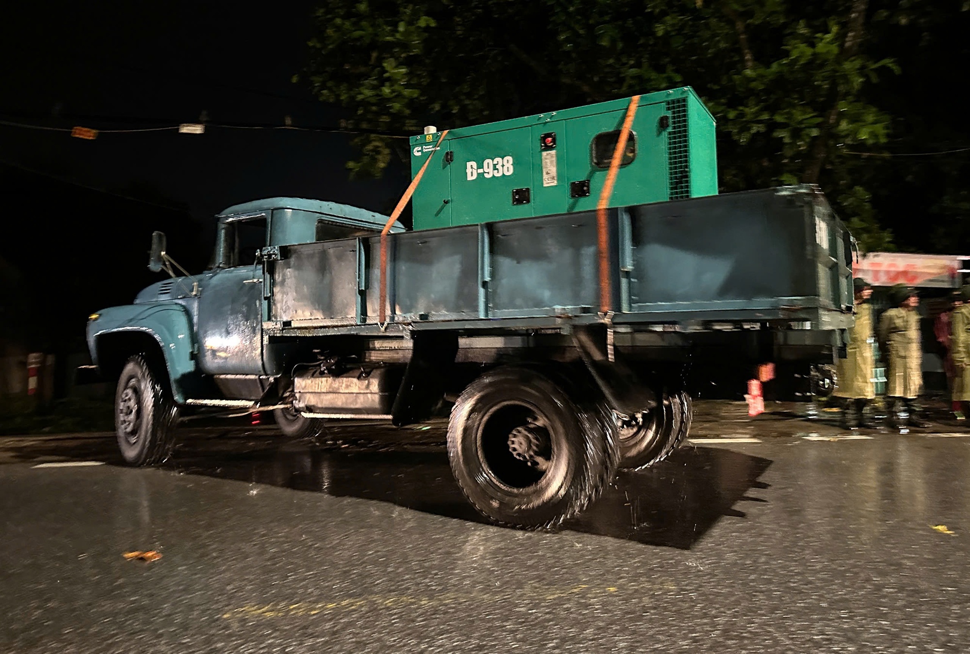 Sap cau Phong Chau anh 3