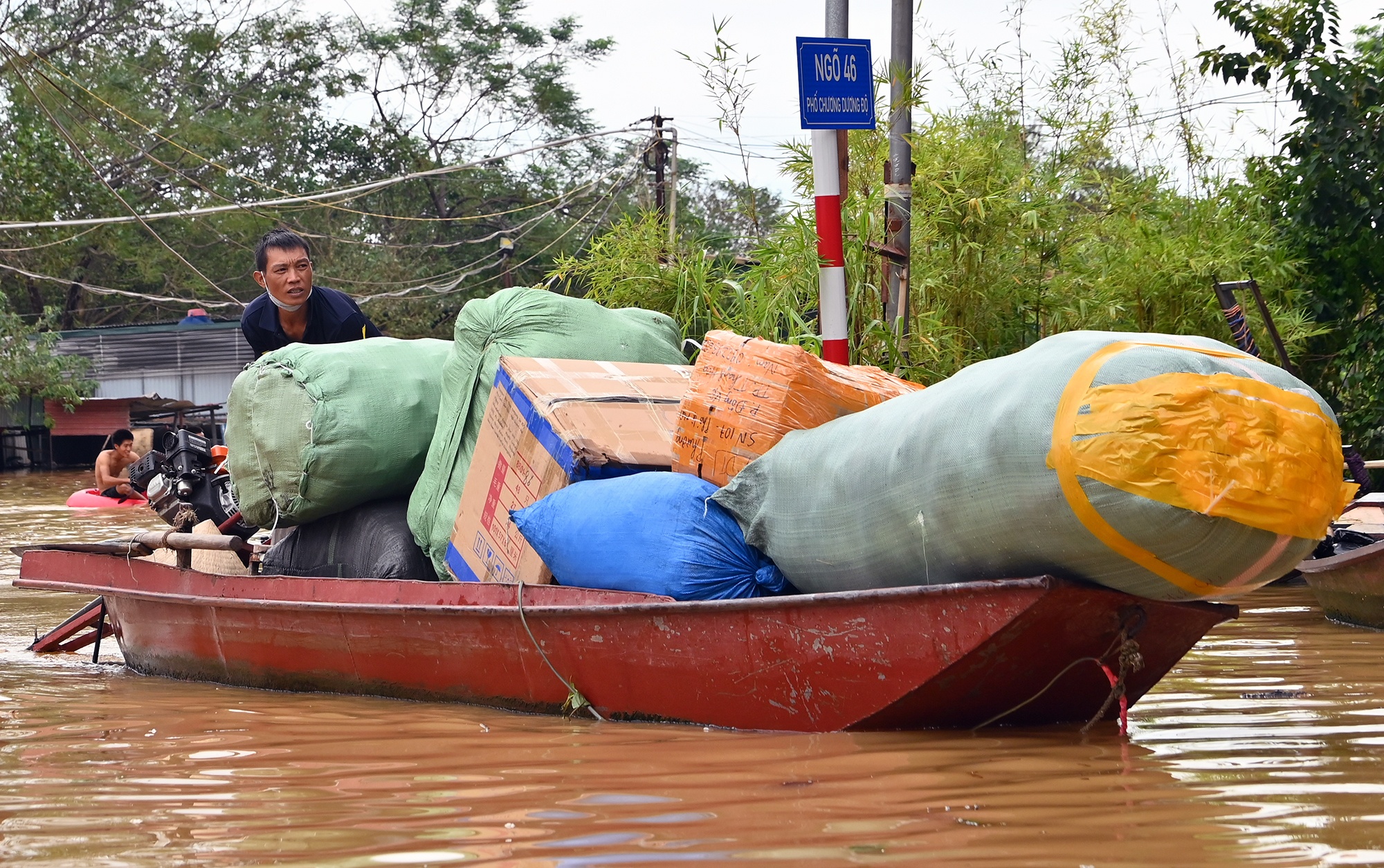 Nuoc song Hong dang cao anh 6