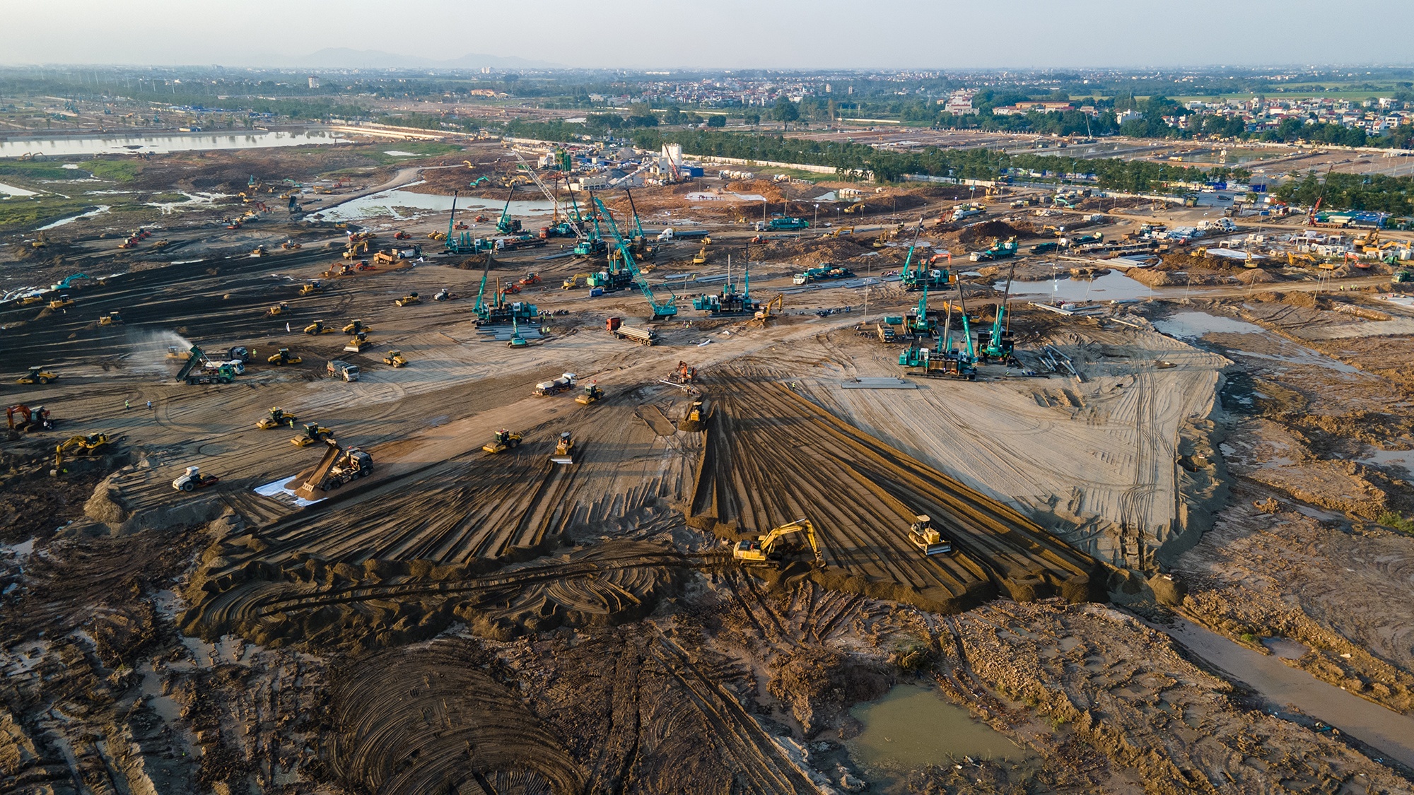 Loat du an ha tang ky vong thay doi dien mao huyen Dong Anh hinh anh