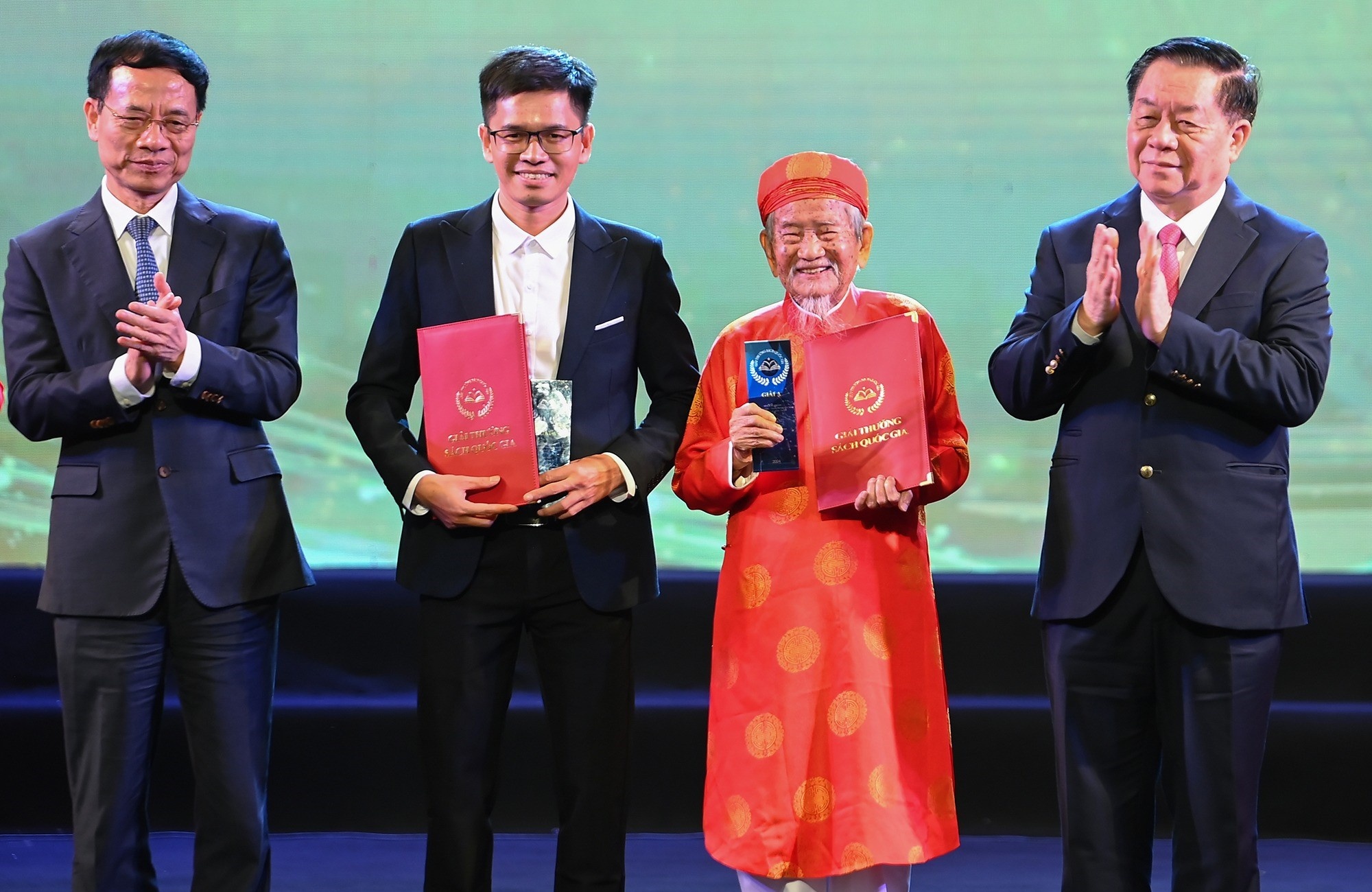Le trao Giai thuong Sach Quoc gia lan VII hinh anh