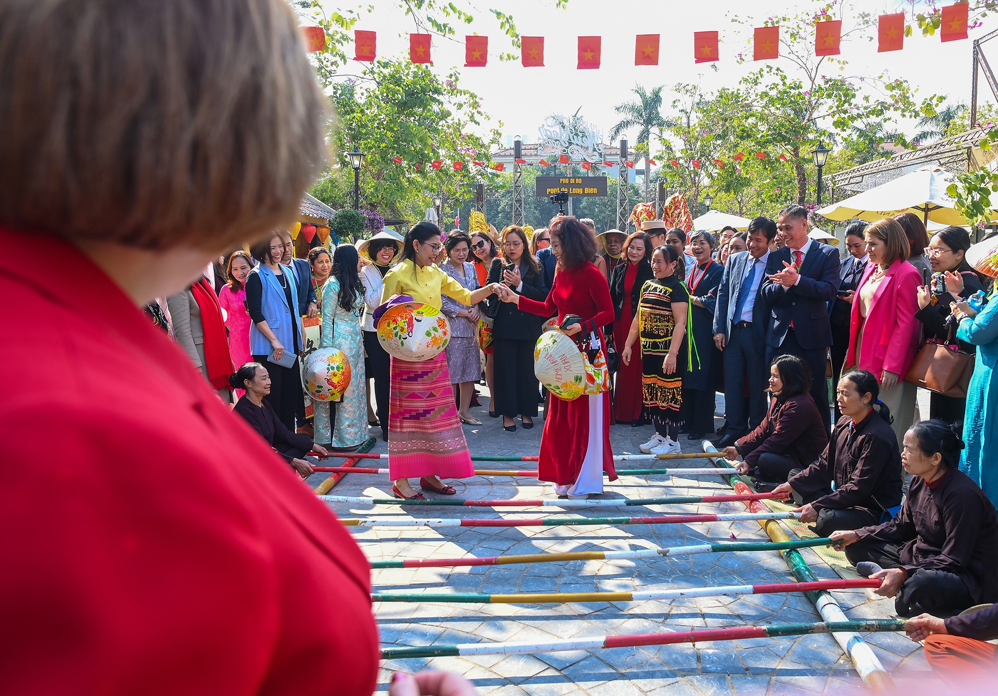 Phu nhan Ngo Phuong Ly anh 7