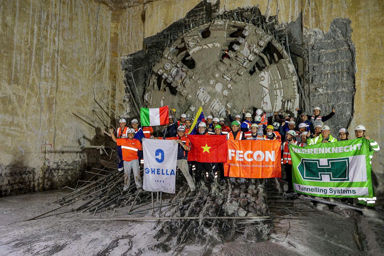 Metro Nhon Ga Ha Noi anh 8