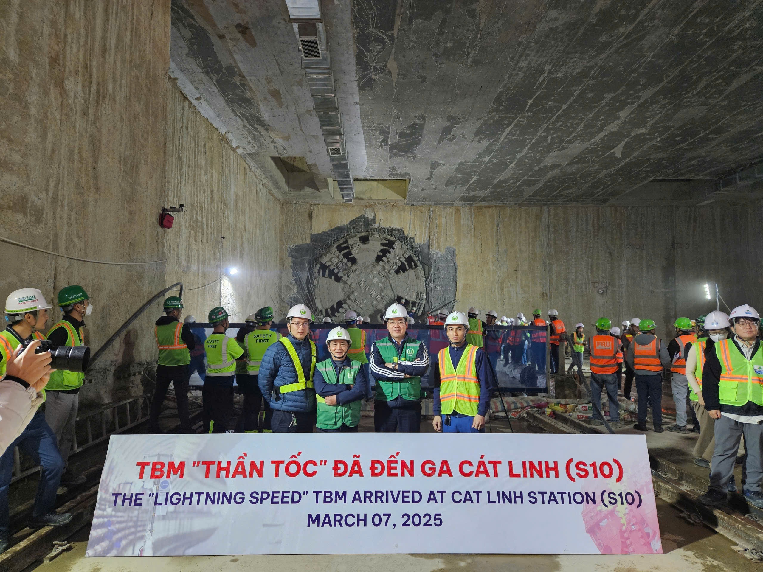 Metro Nhon Ga Ha Noi anh 9