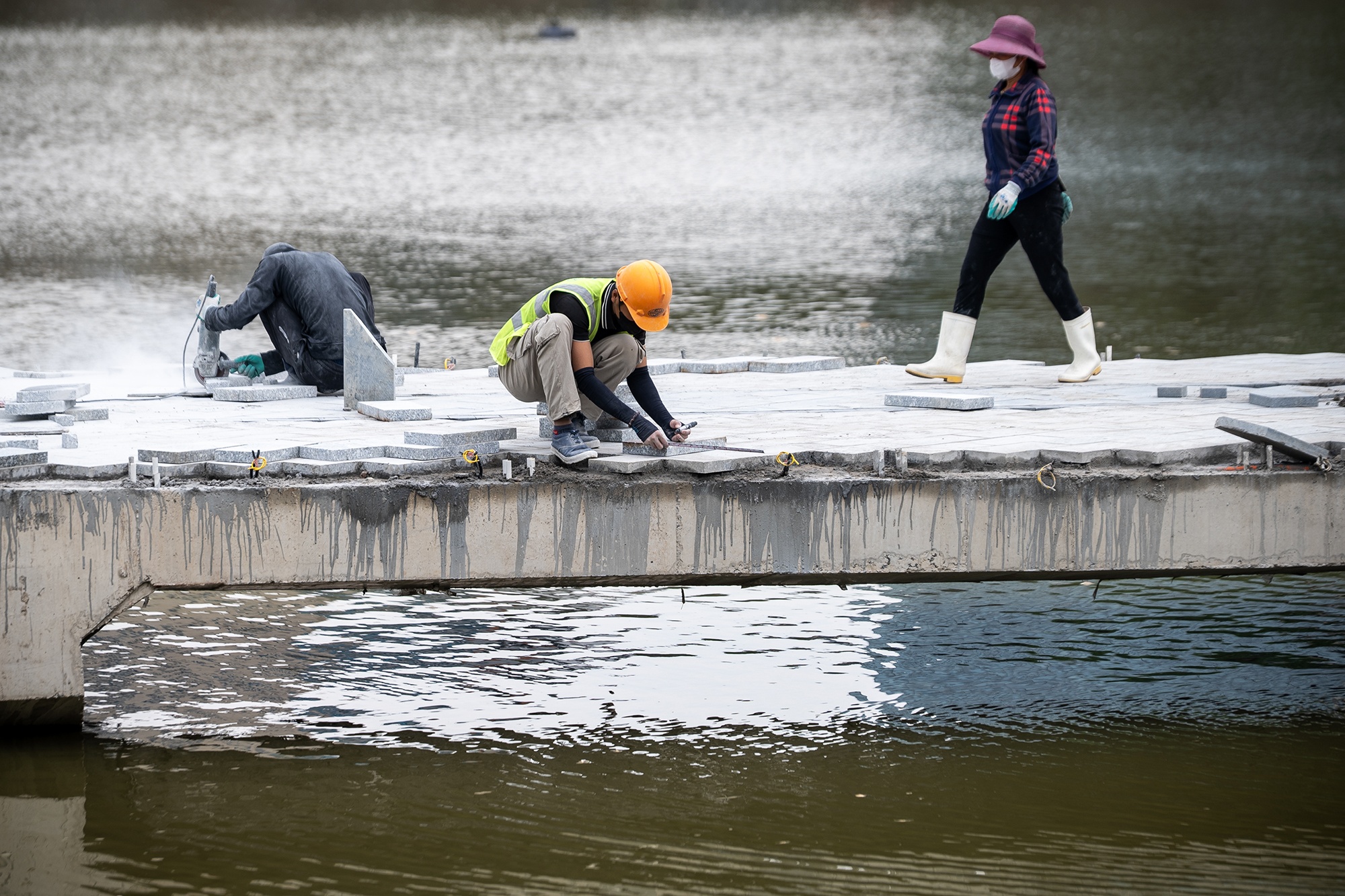 Cai tao ho Hoang Cau anh 5