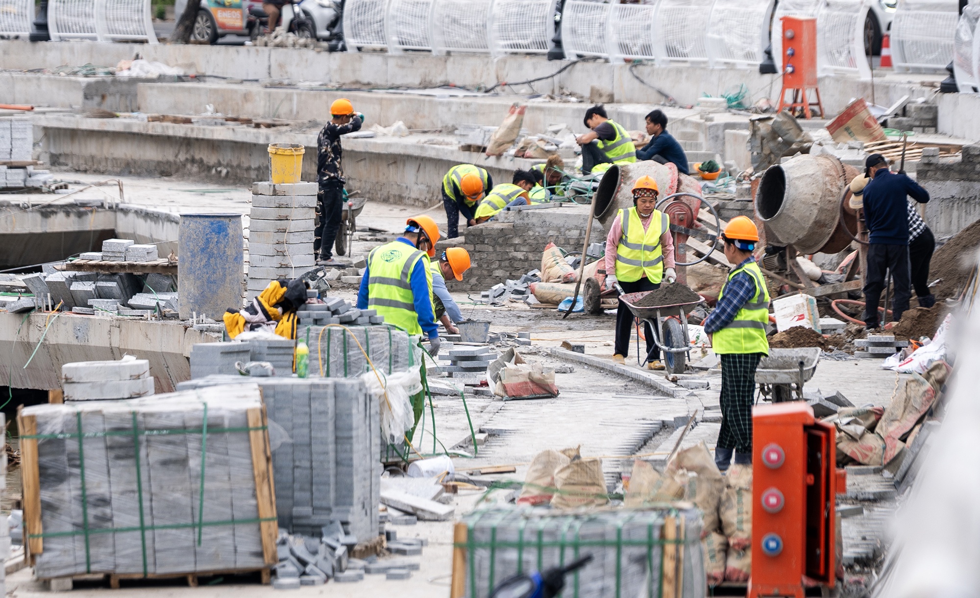 Cai tao ho Hoang Cau anh 6