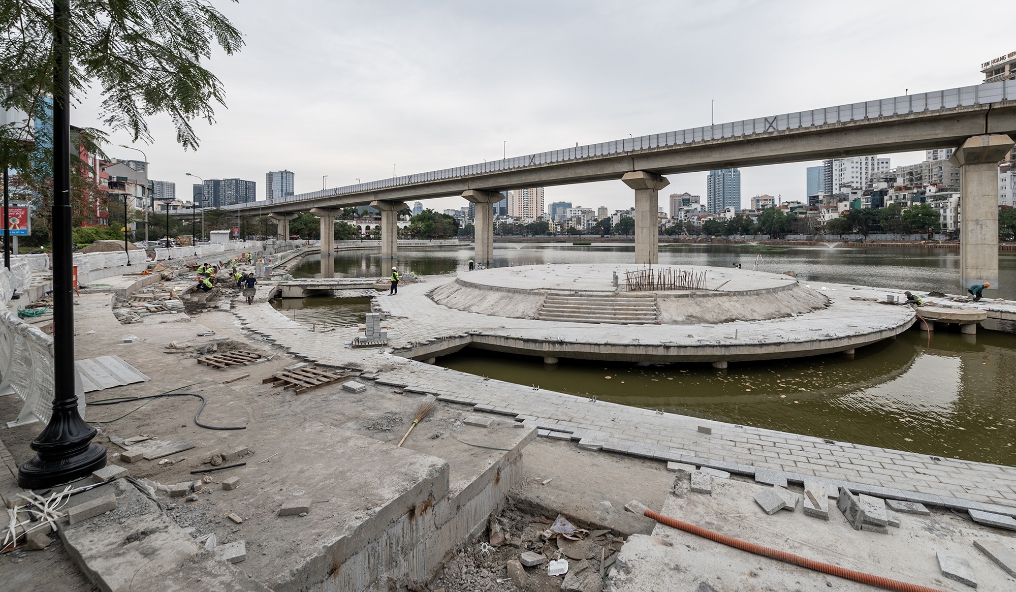 Cai tao ho Hoang Cau anh 4