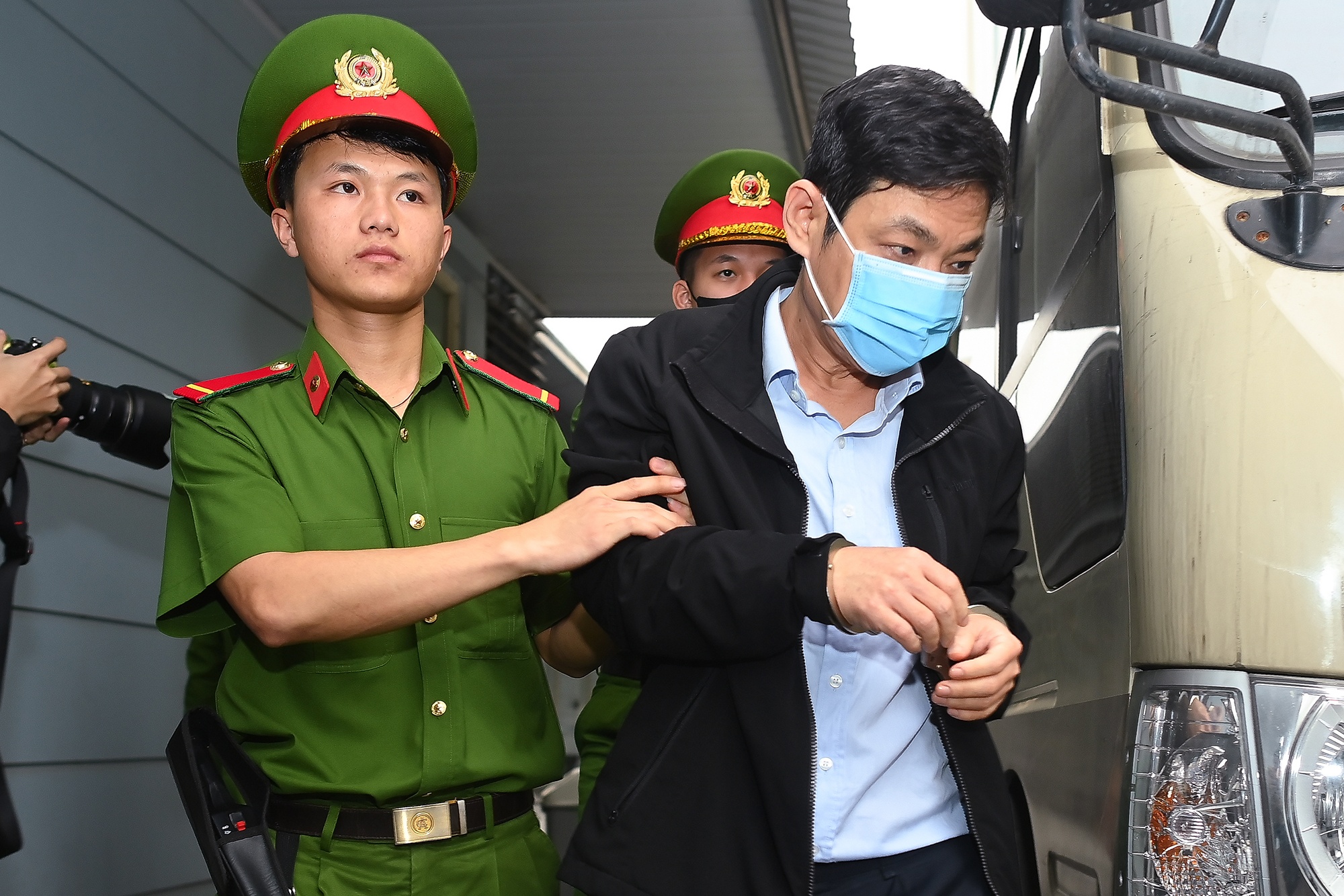 Xet xu phuc tham FLC anh 8