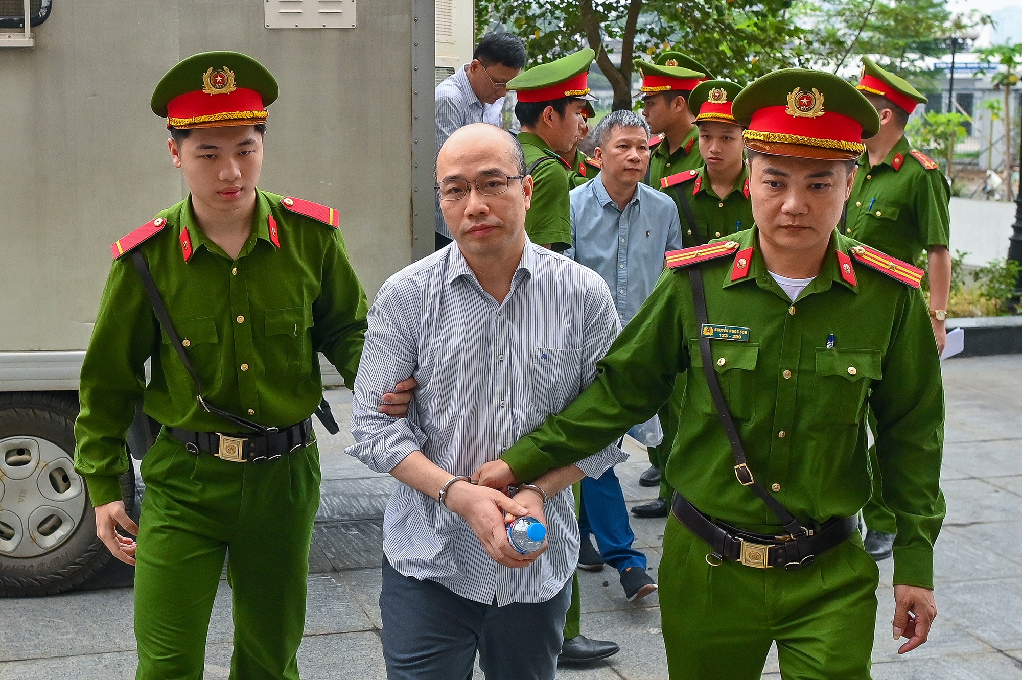 Xet xu cuu Thu truong anh 5