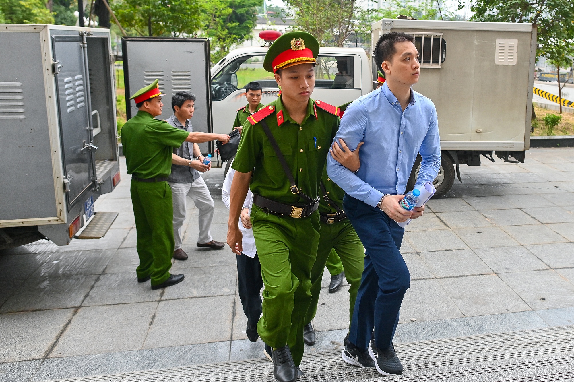 Xet xu cuu Thu truong anh 7