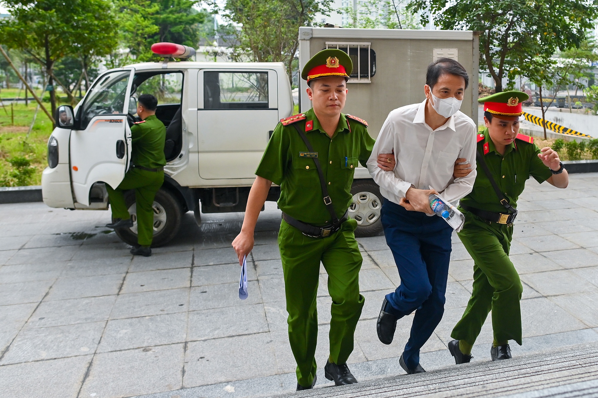 Xet xu cuu Thu truong anh 4