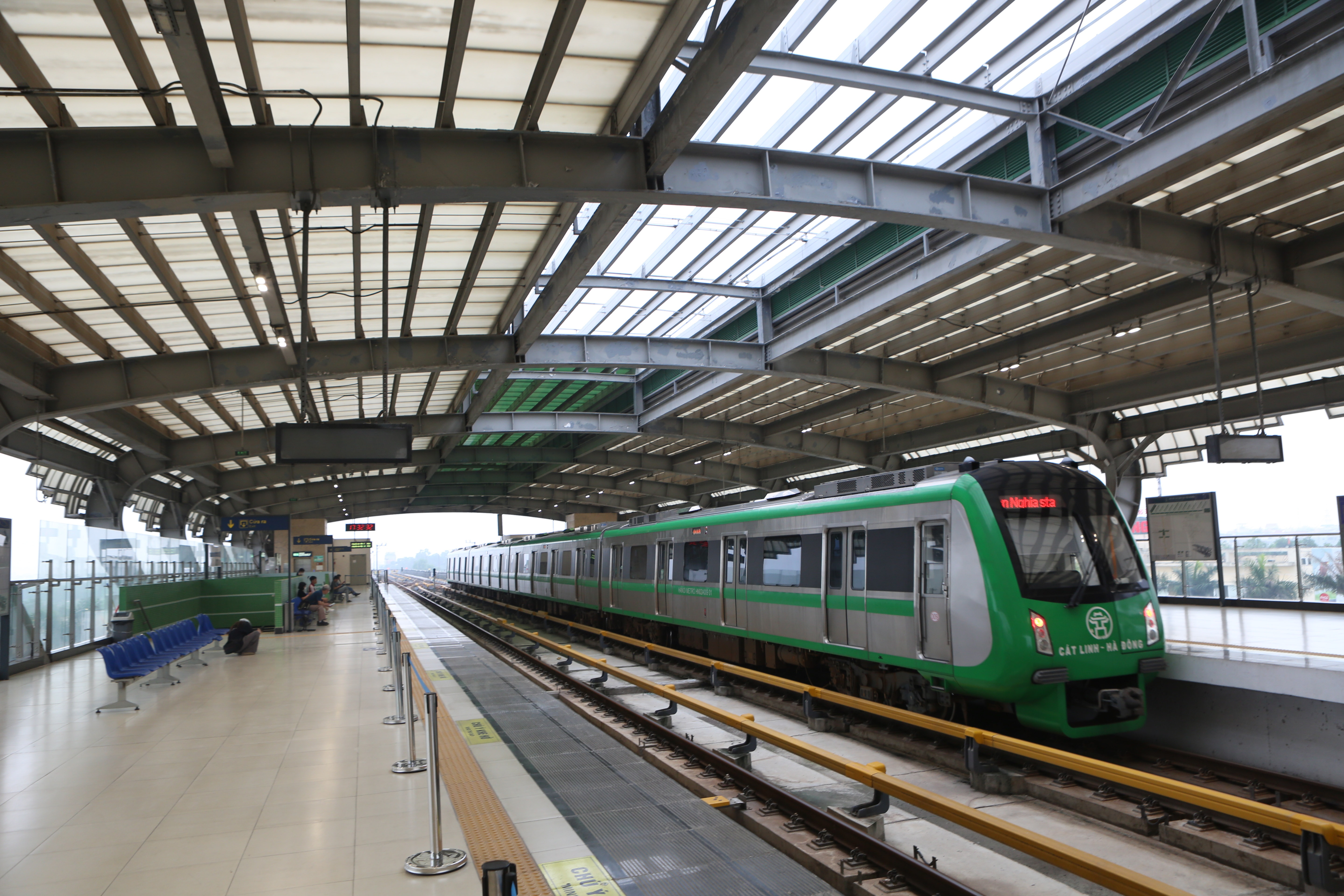 Tau Cat Linh Ha Dong anh 2