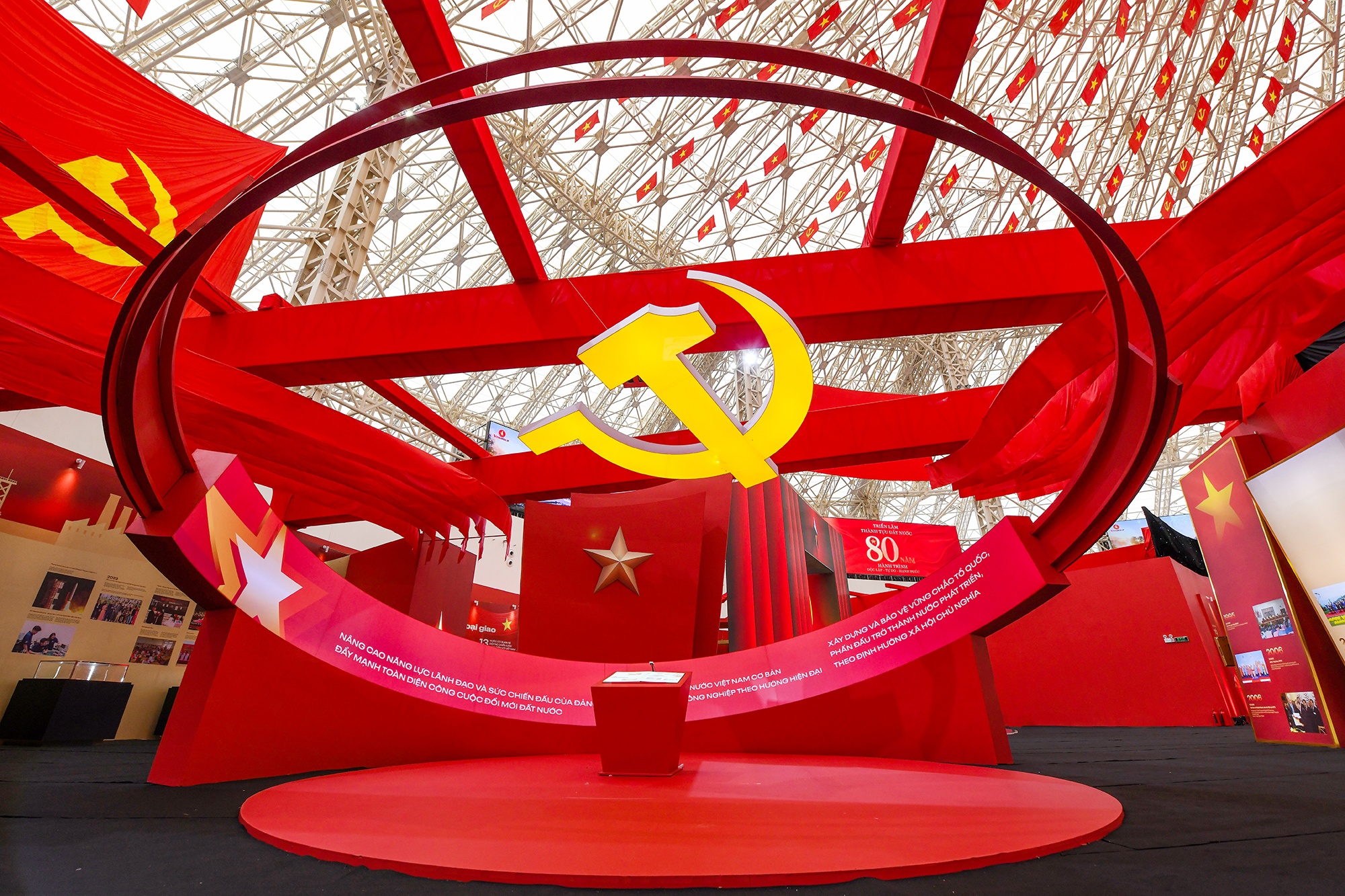 Dang Cong san Viet Nam anh 17