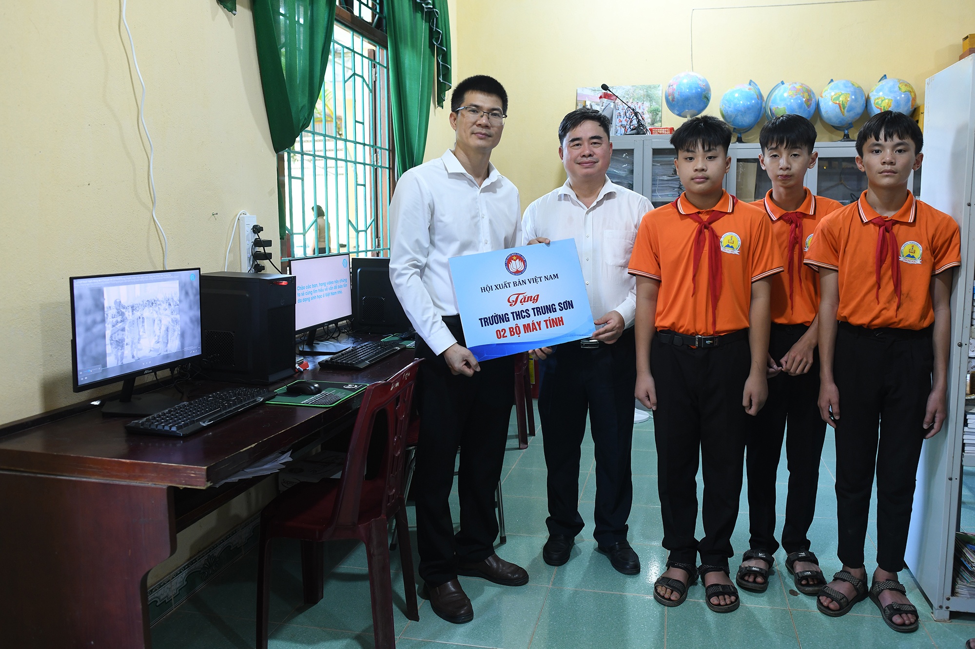 Hoi Xuat ban Viet Nam anh 12