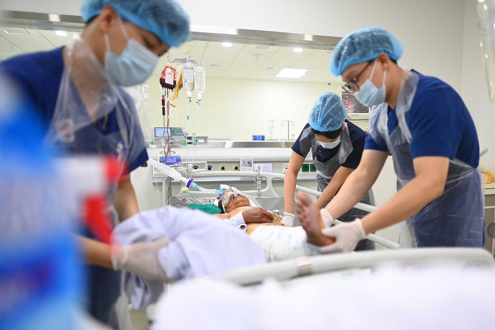 Khoa truyen nhiem vien 108 anh 6