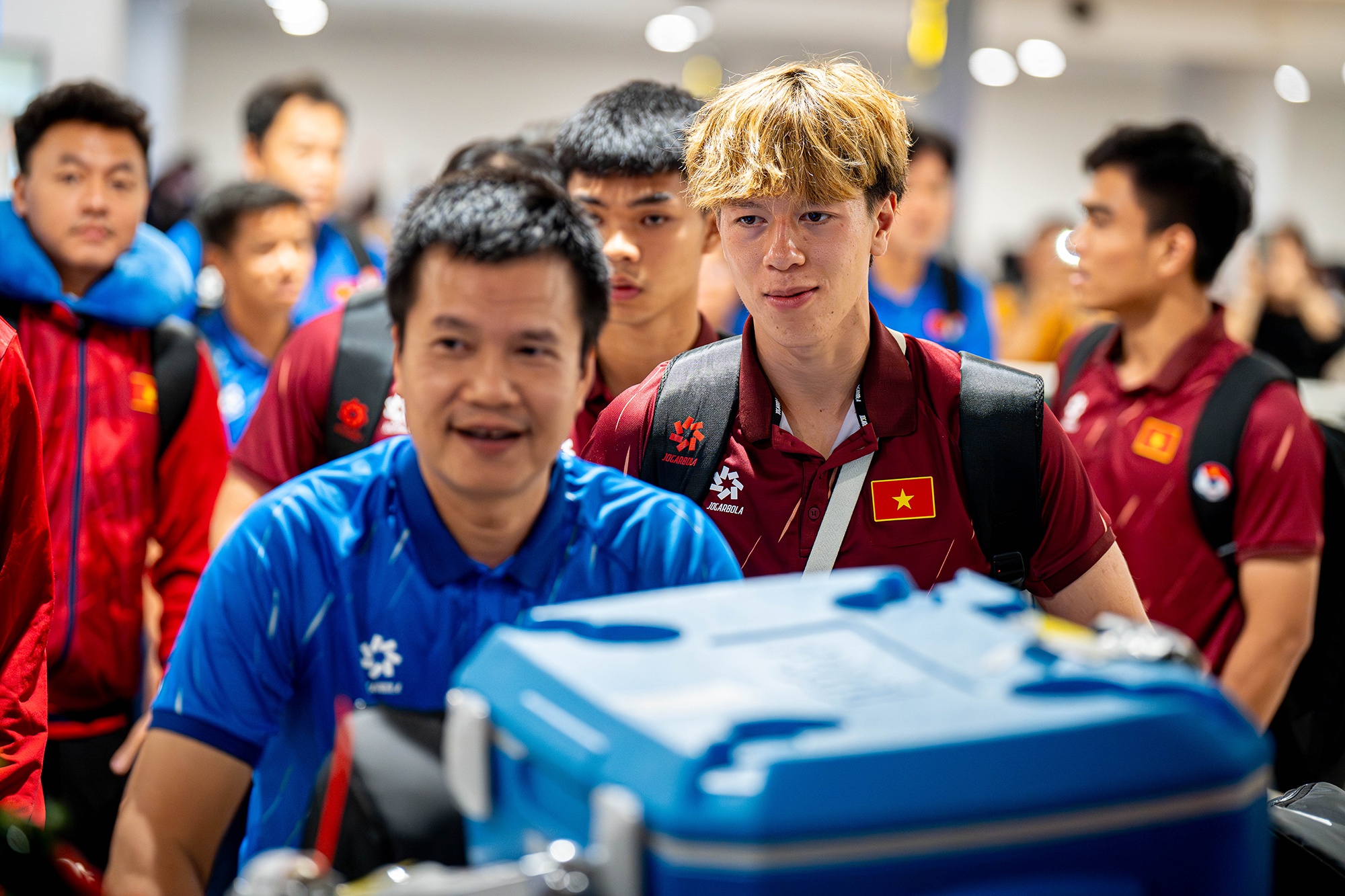 U22 Viet Nam ve nuoc anh 1